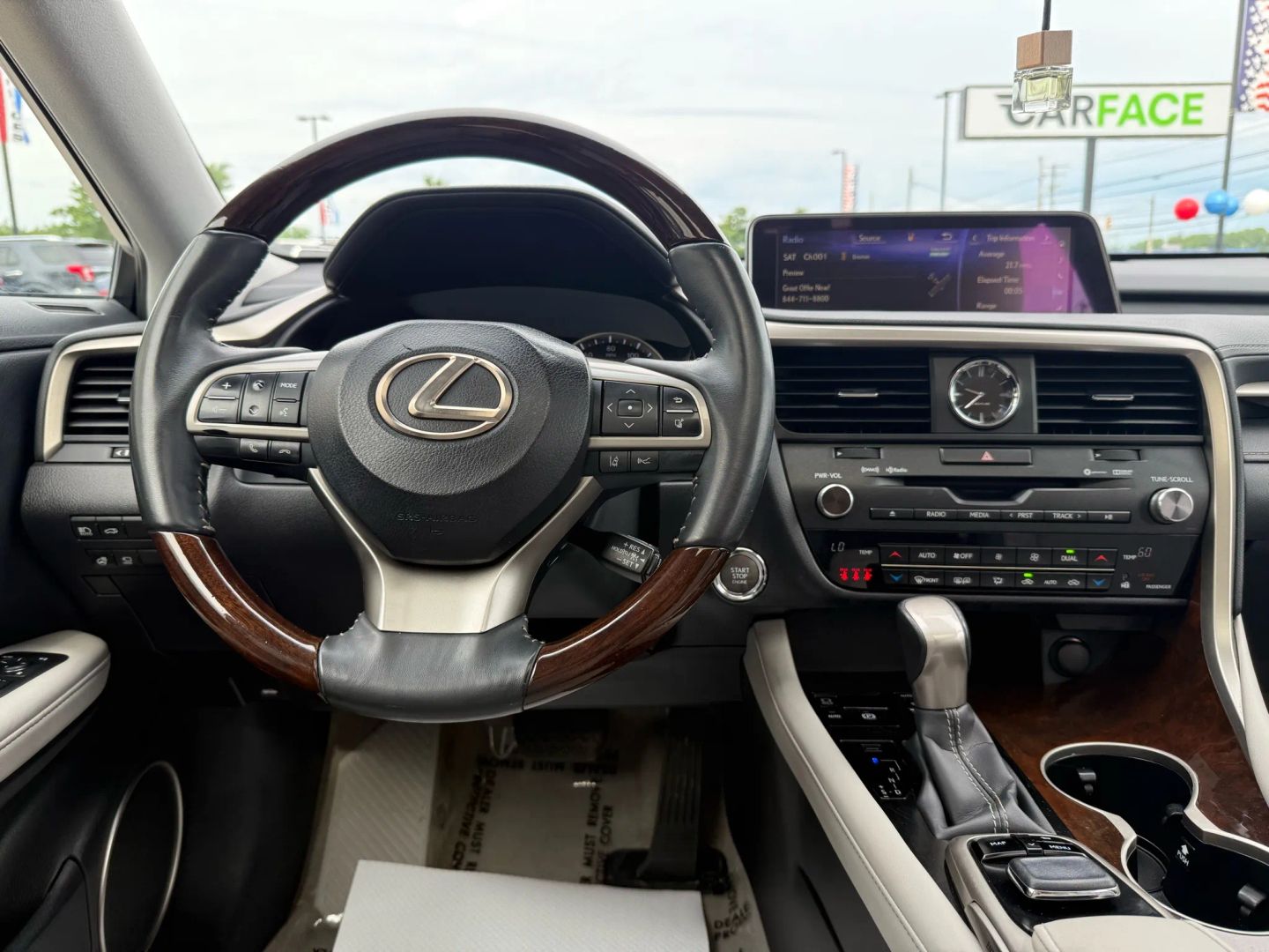 2019 Lexus Rx - Image 30