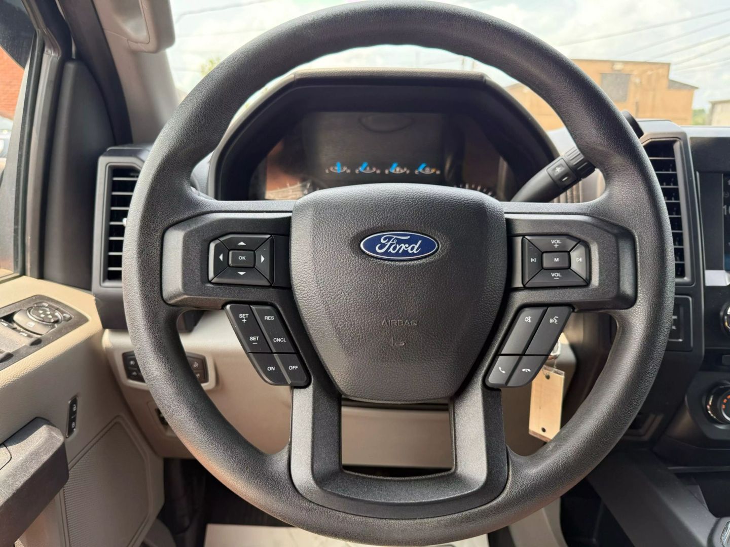 2017 Ford F150 Supercrew Cab - Image 21