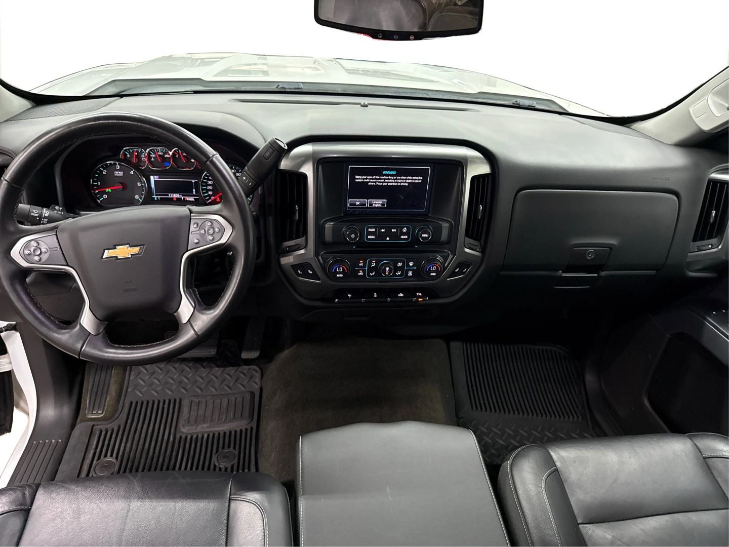 2017 Chevrolet Silverado 1500 Crew Cab - Image 17