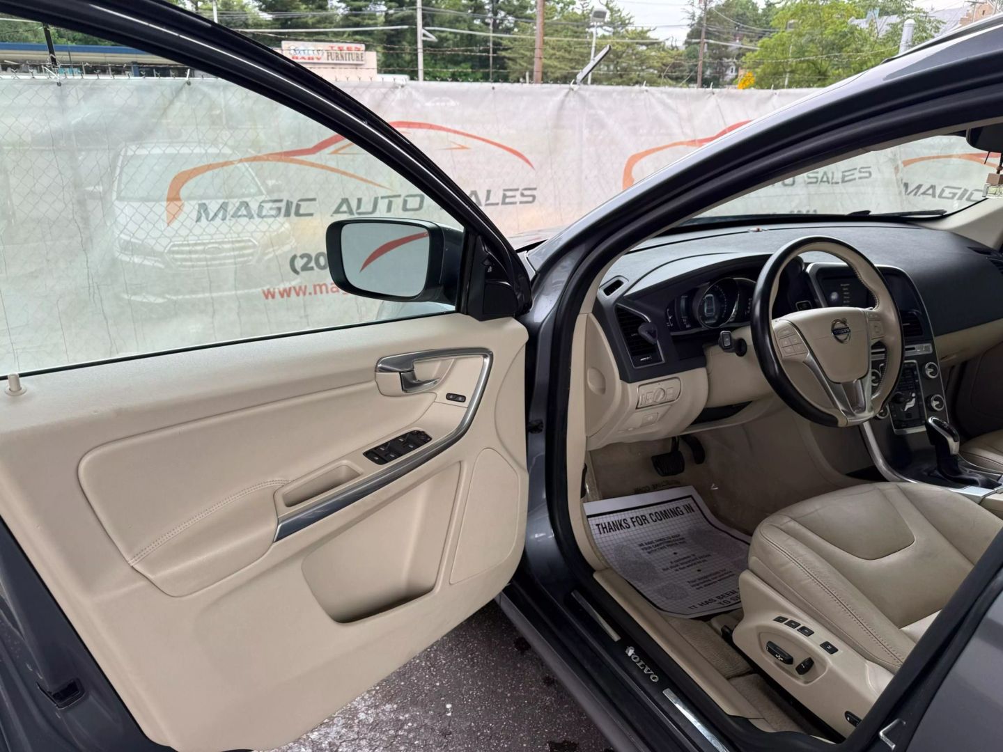 2016 Volvo Xc60 - Image 14