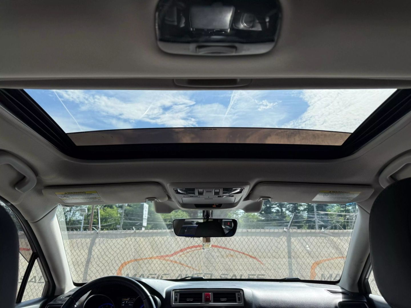 2017 Subaru Outback - Image 39