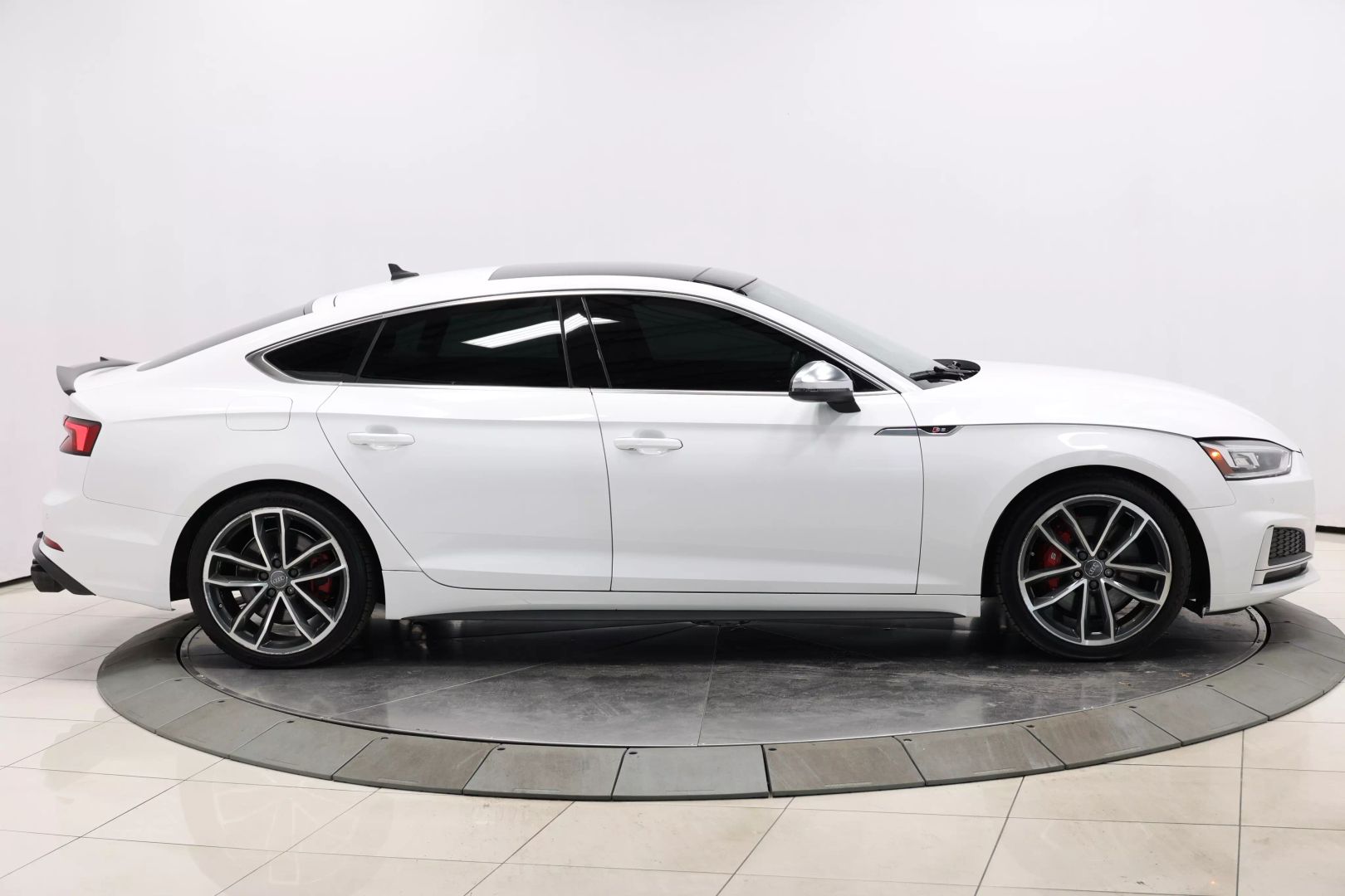 2018 Audi S5 - Image 73