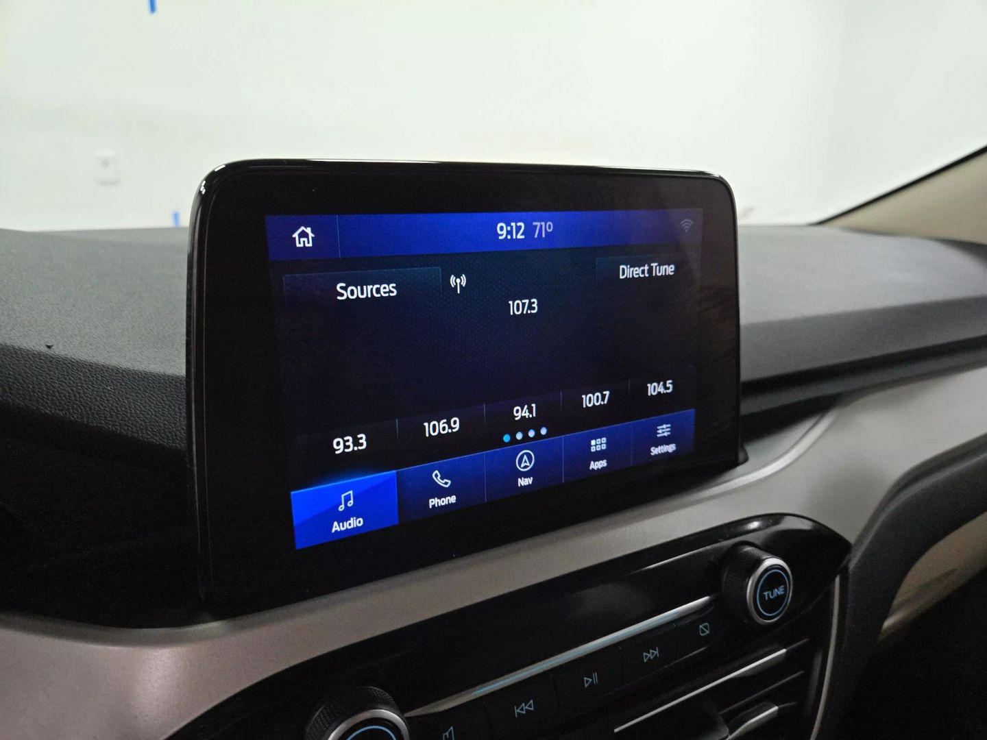 2020 Ford Escape - Image 25