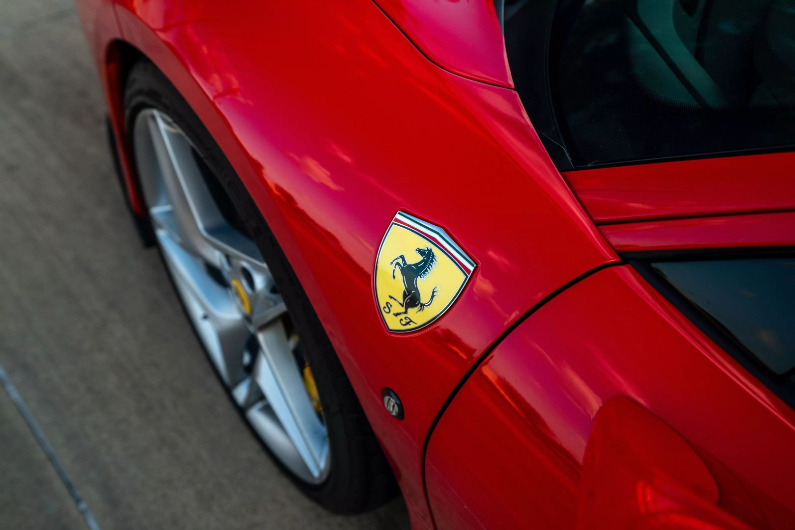 2023 Ferrari F8 - Image 17