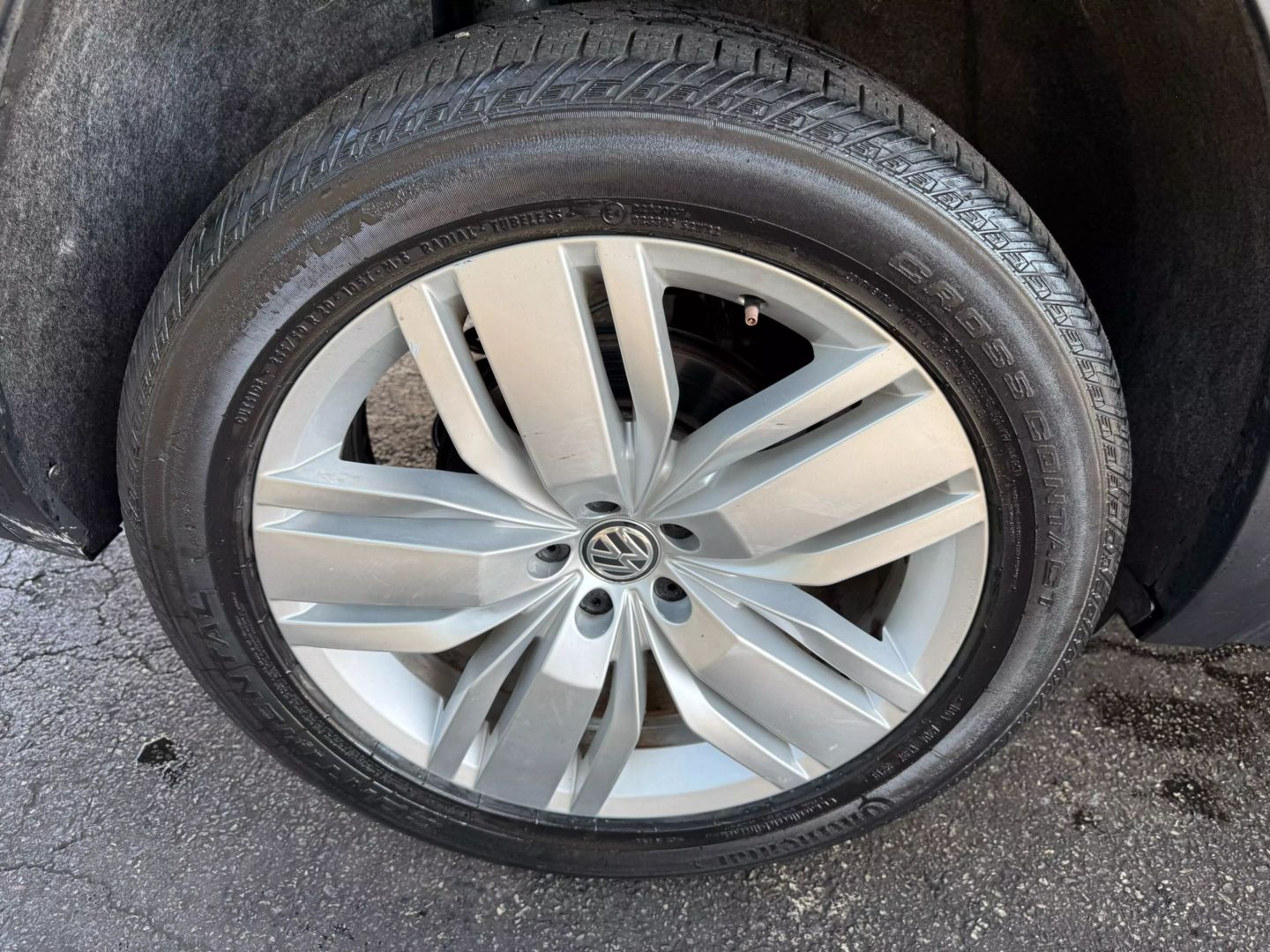 2019 Volkswagen Atlas - Image 49