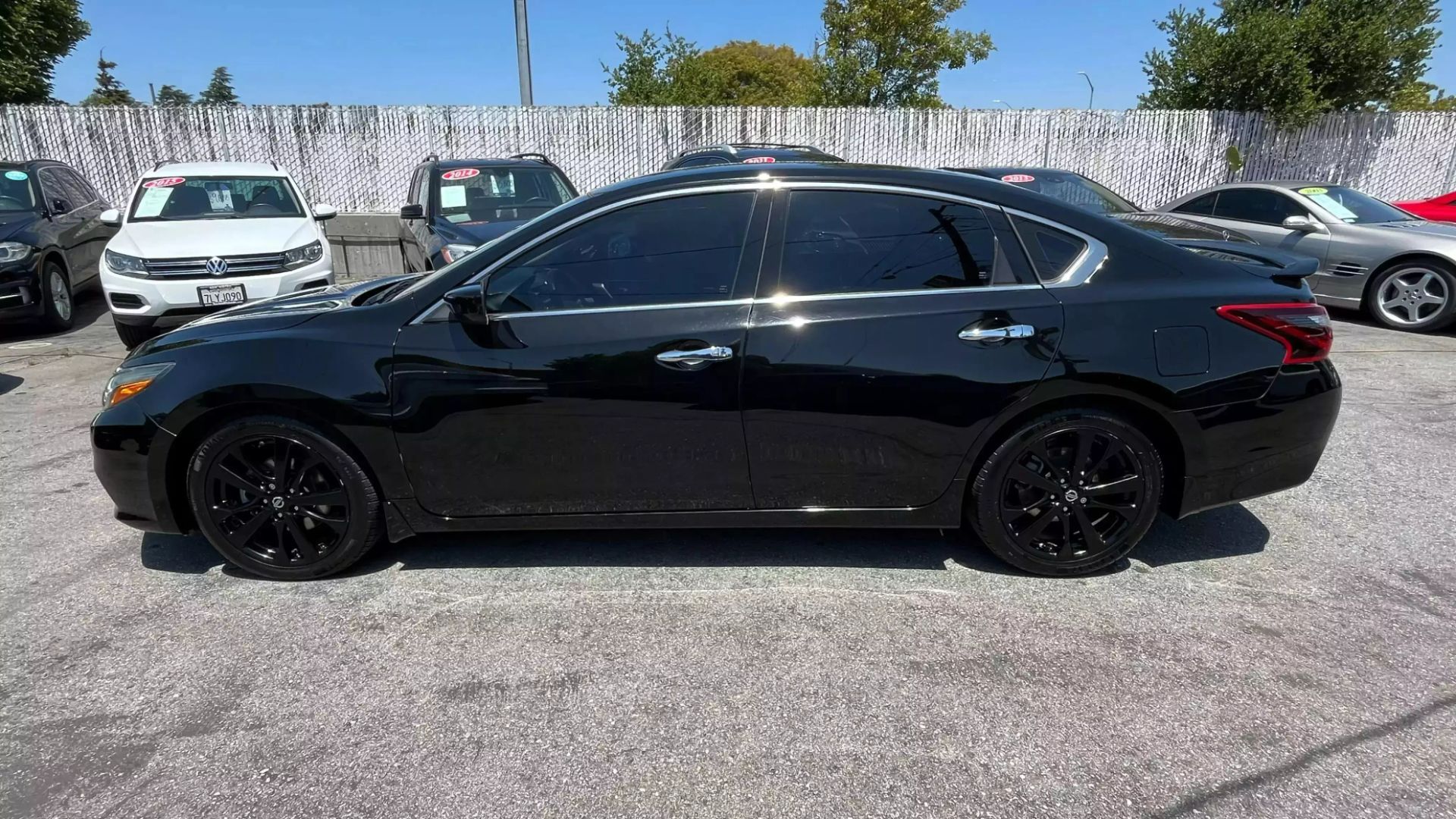 2018 Nissan Altima  Vin: 1n4al3ap7jc298898 Stock Id: 298898 - Image 4