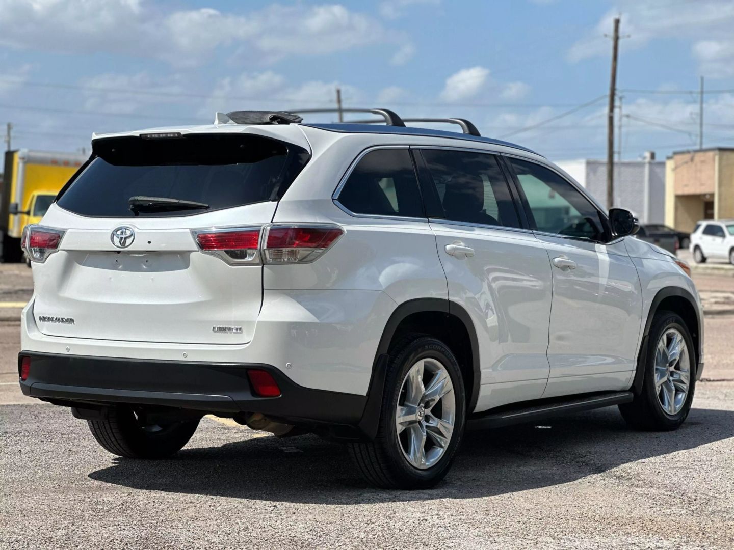 2014 Toyota Highlander - Image 7