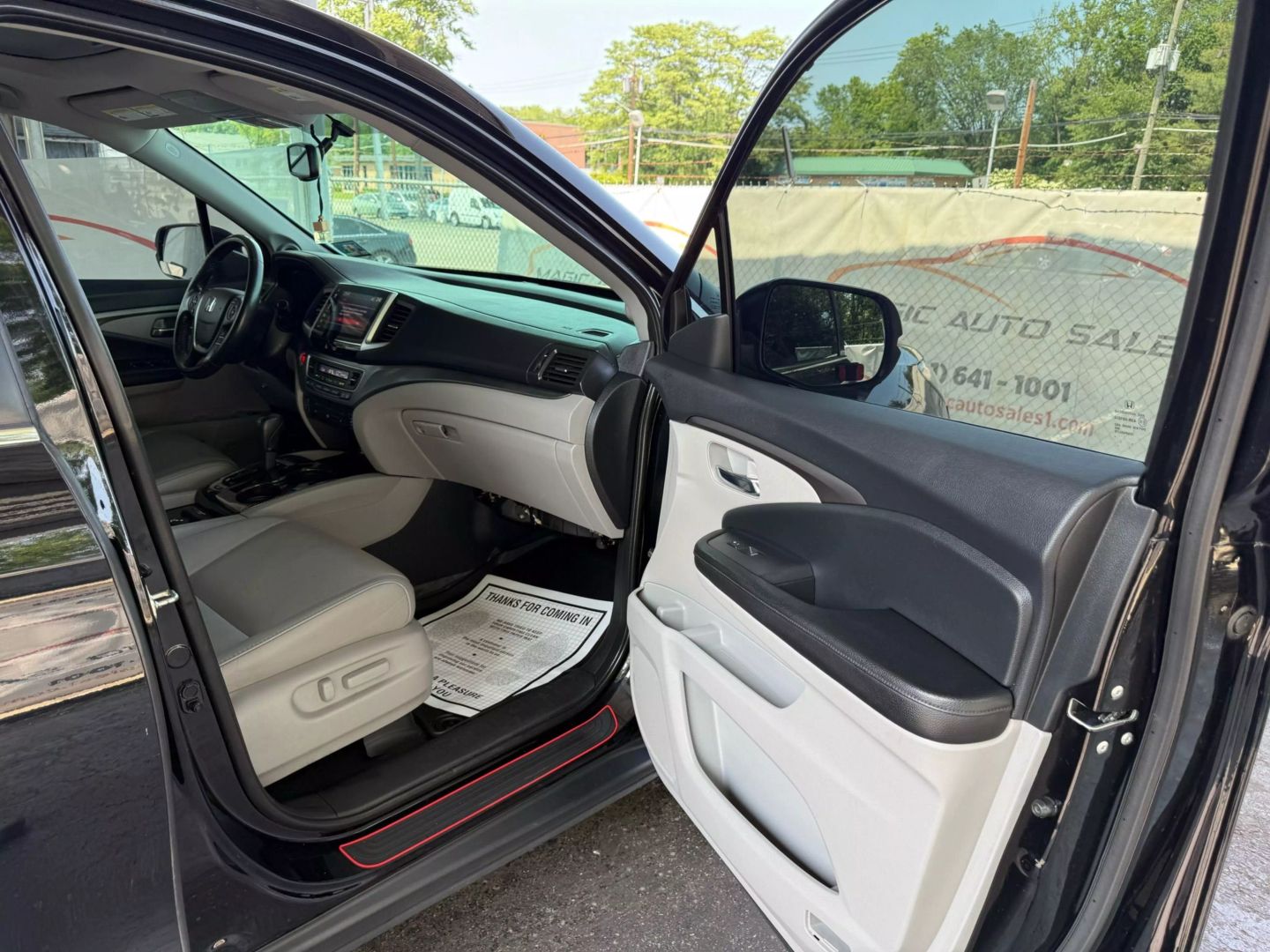 2018 Honda Pilot - Image 26