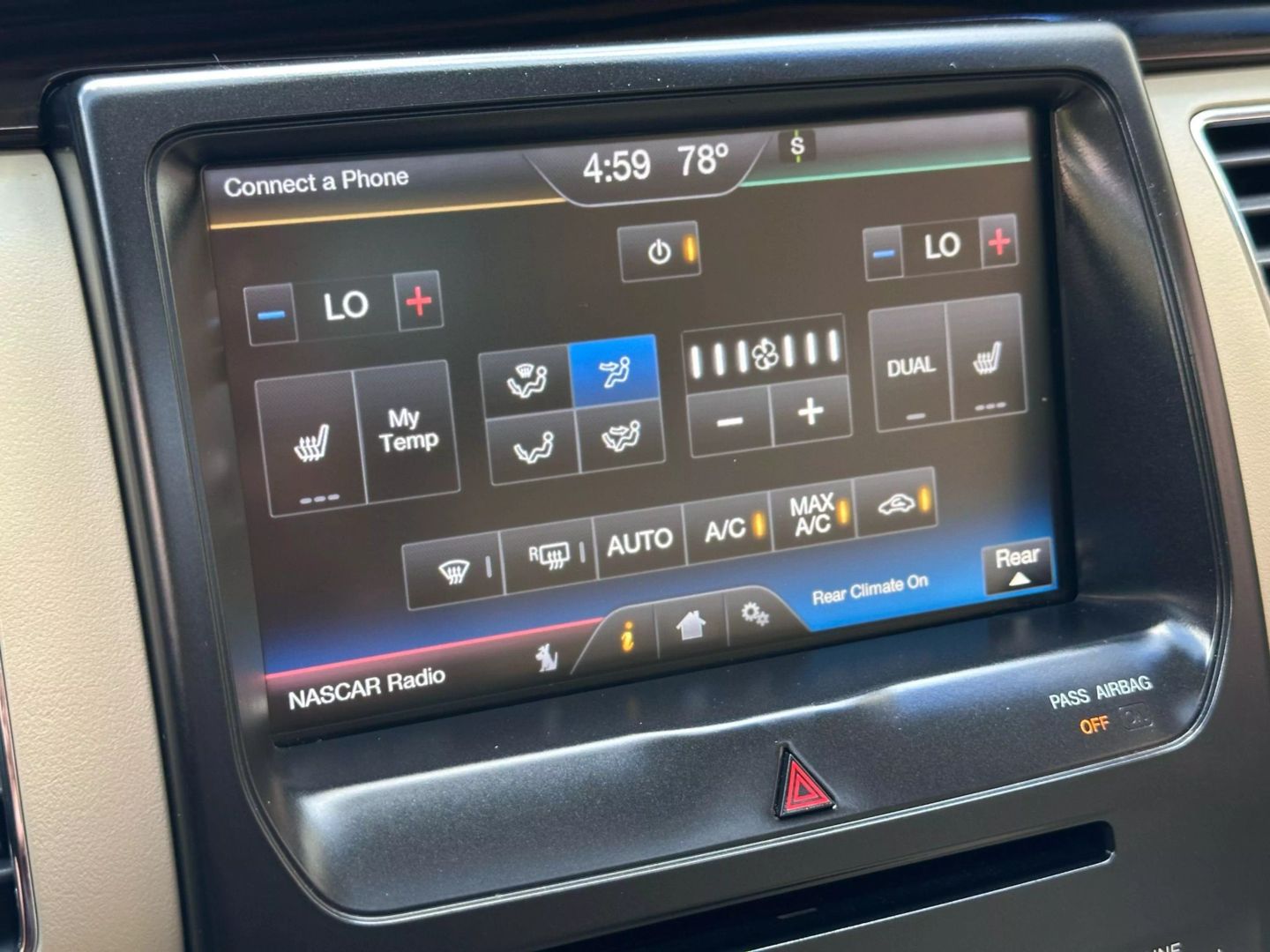 2014 Ford Flex - Image 38