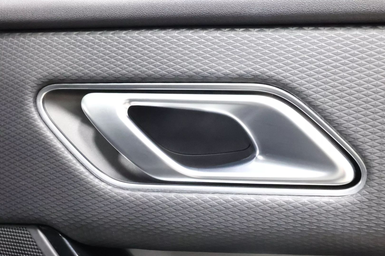 2019 Land Rover Range Rover Velar - Image 68