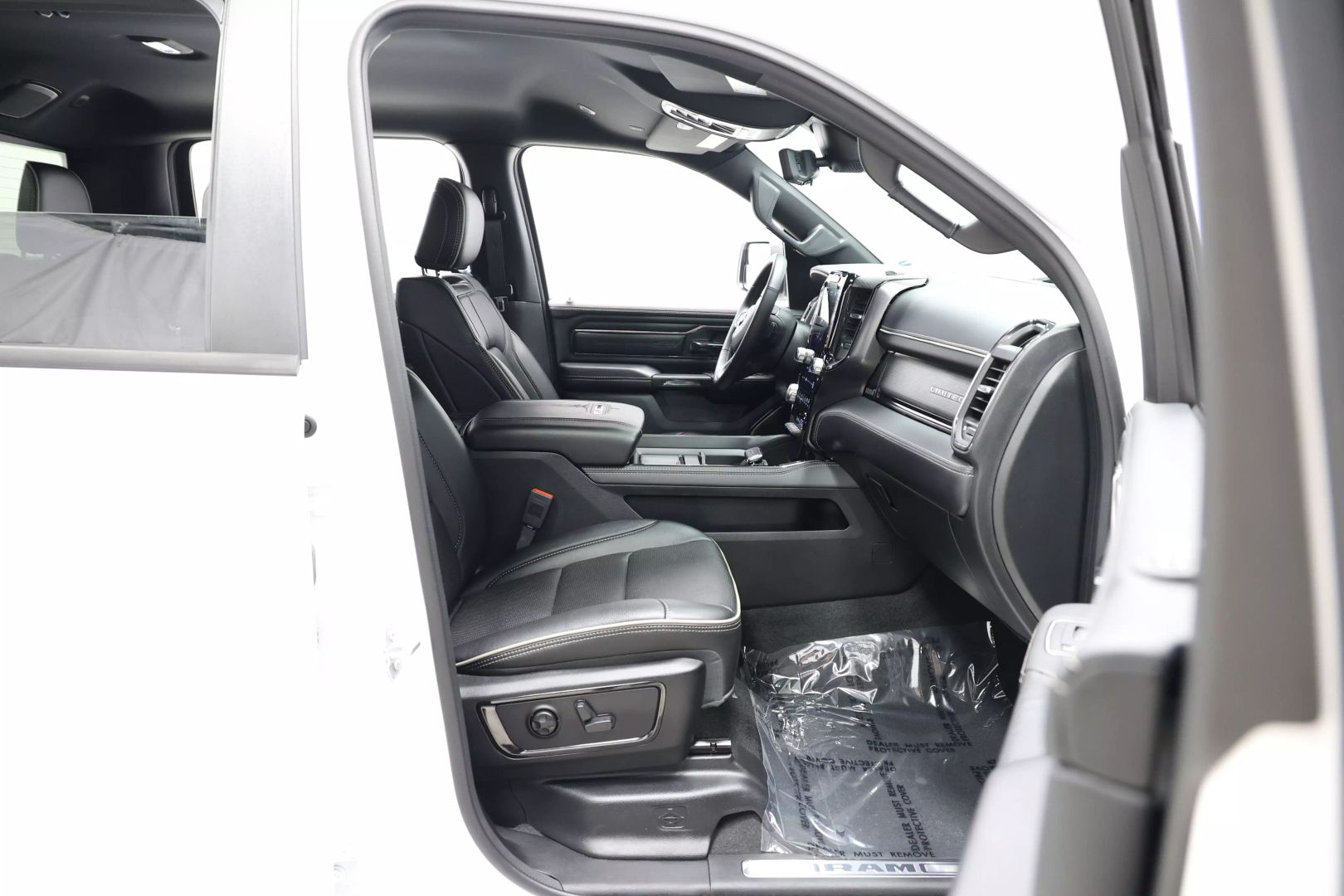 2023 Ram 1500 Crew Cab - Image 95