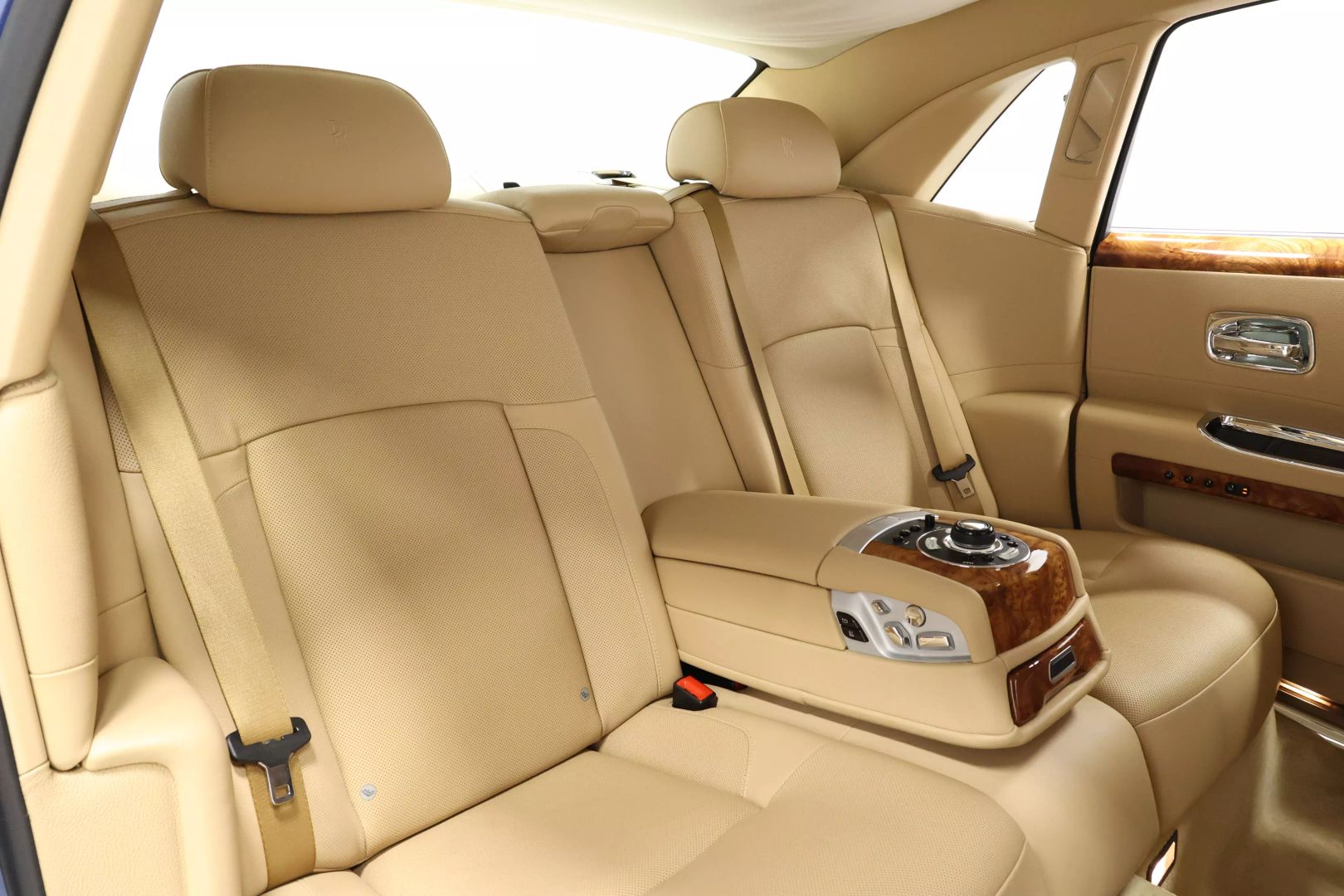 2010 Rolls-royce Ghost - Image 75