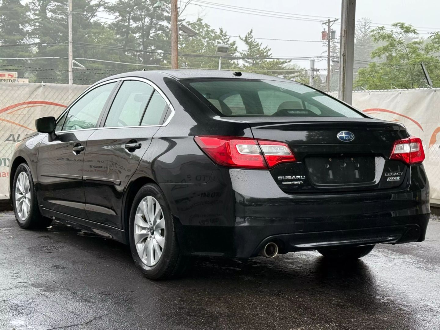 2015 Subaru Legacy - Image 9