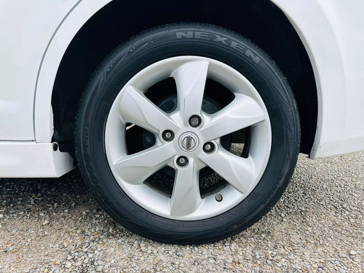 2010 Nissan Versa - Image 9