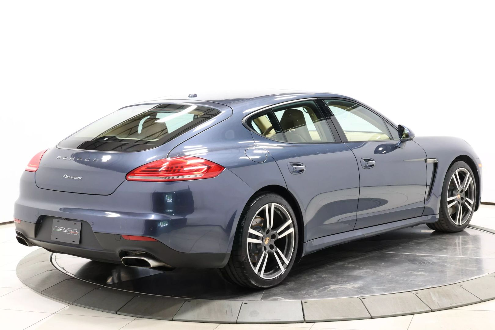2014 Porsche Panamera - Image 69
