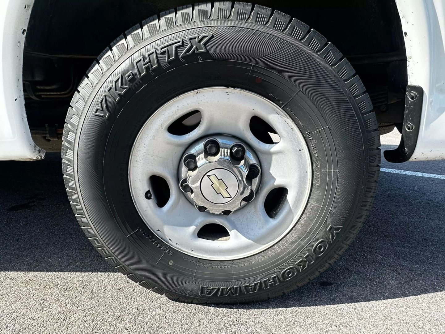 2014 Chevrolet Express 3500 Passenger - Image 29
