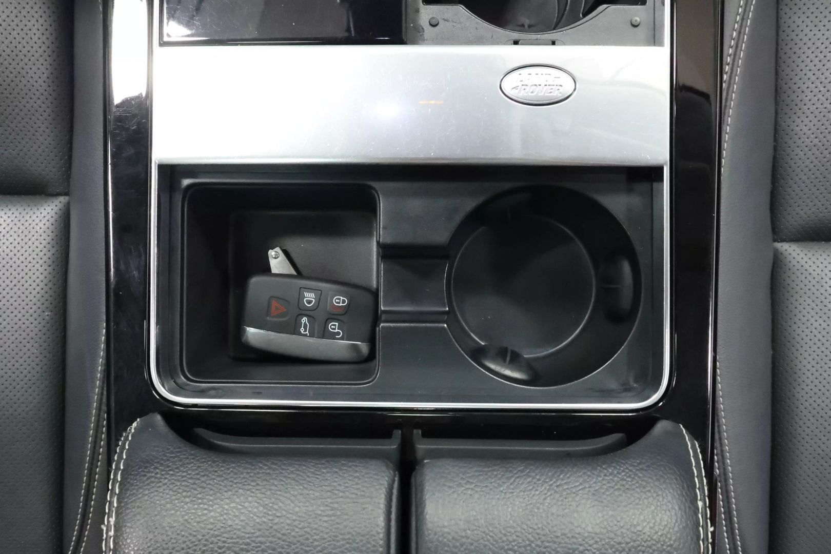 2019 Land Rover Range Rover Velar - Image 41