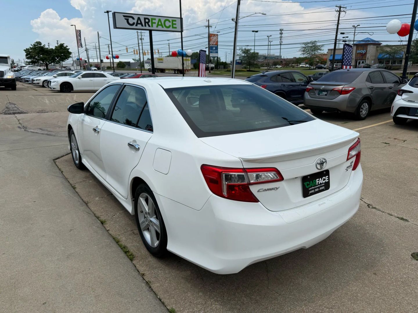 2013 Toyota Camry - Image 9
