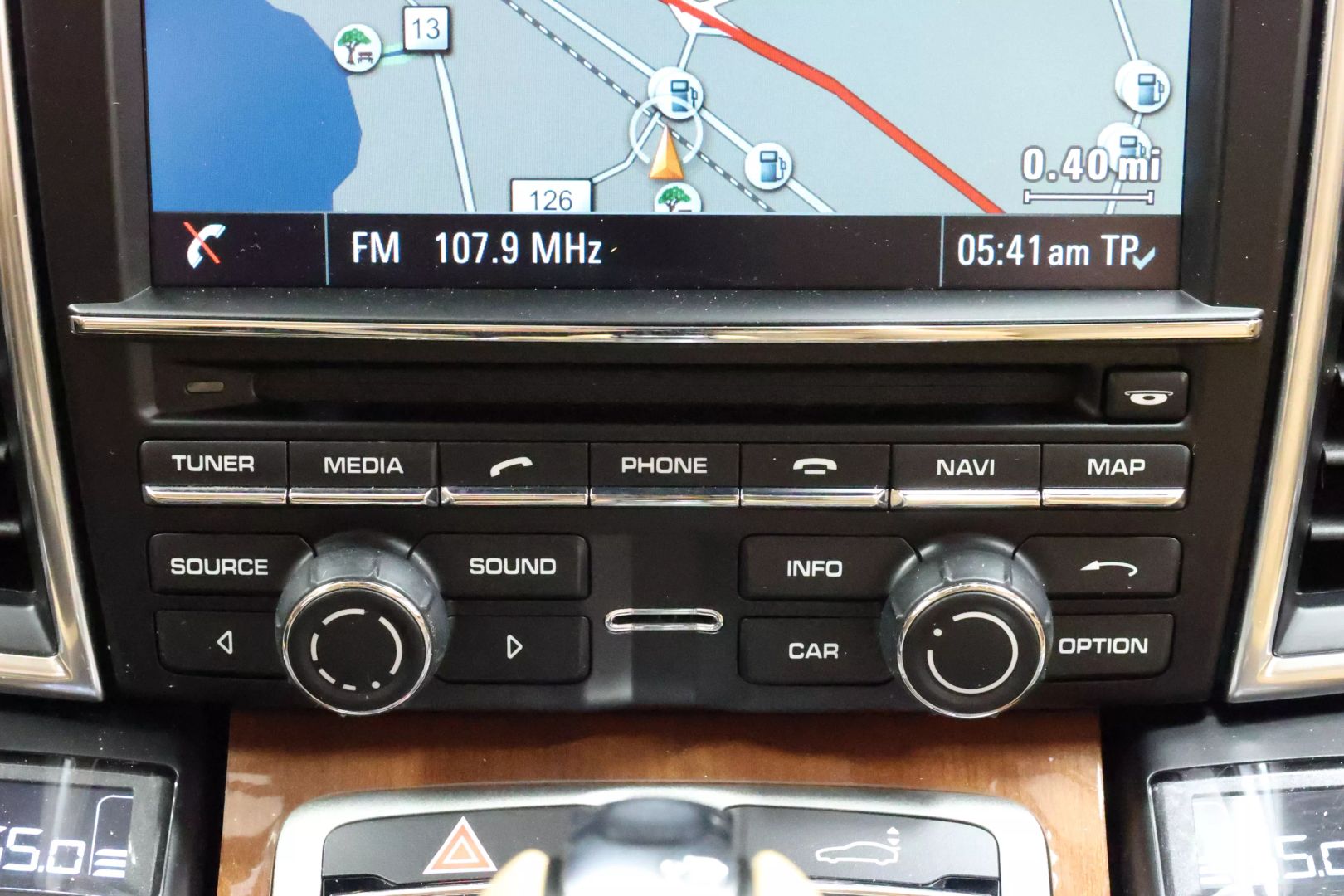 2014 Porsche Panamera - Image 35