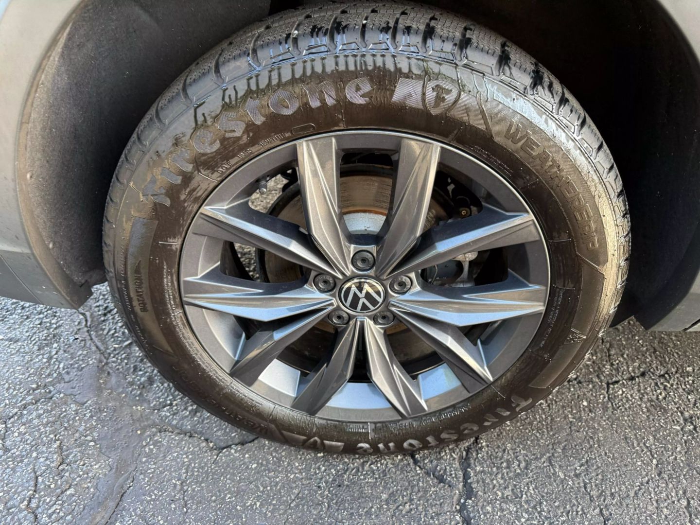2022 Volkswagen Tiguan - Image 48