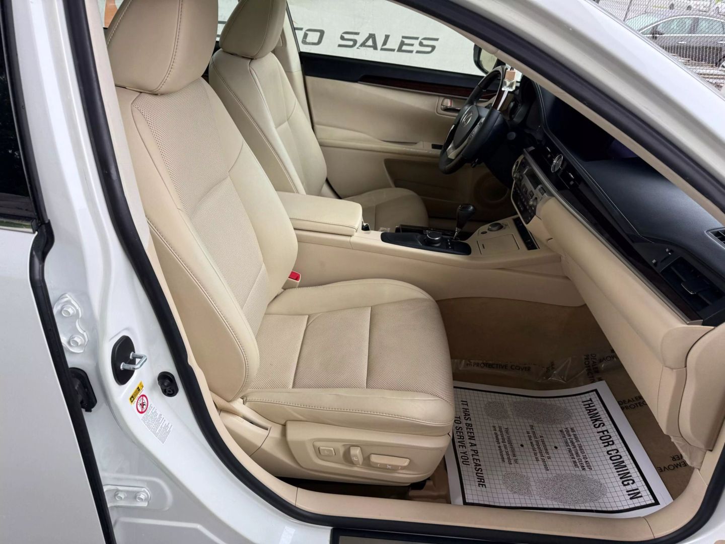 2015 Lexus Es - Image 25