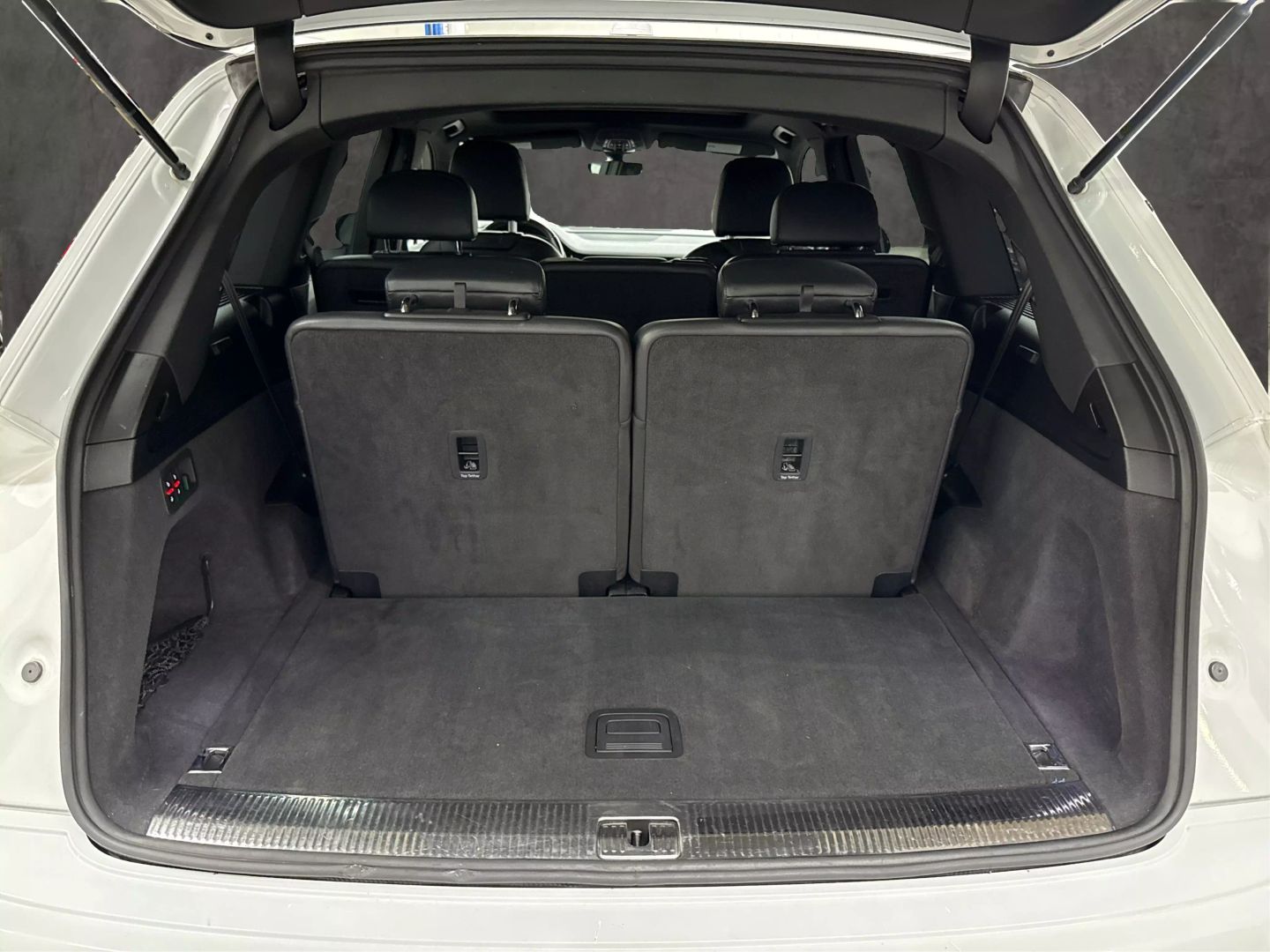 2018 Audi Q7 - Image 12