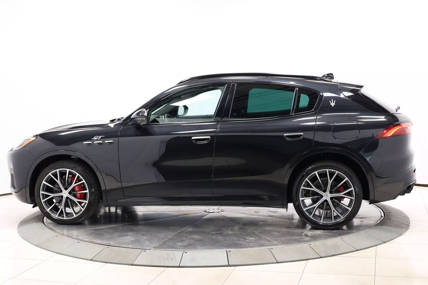 2023 Maserati Grecale - Image 6