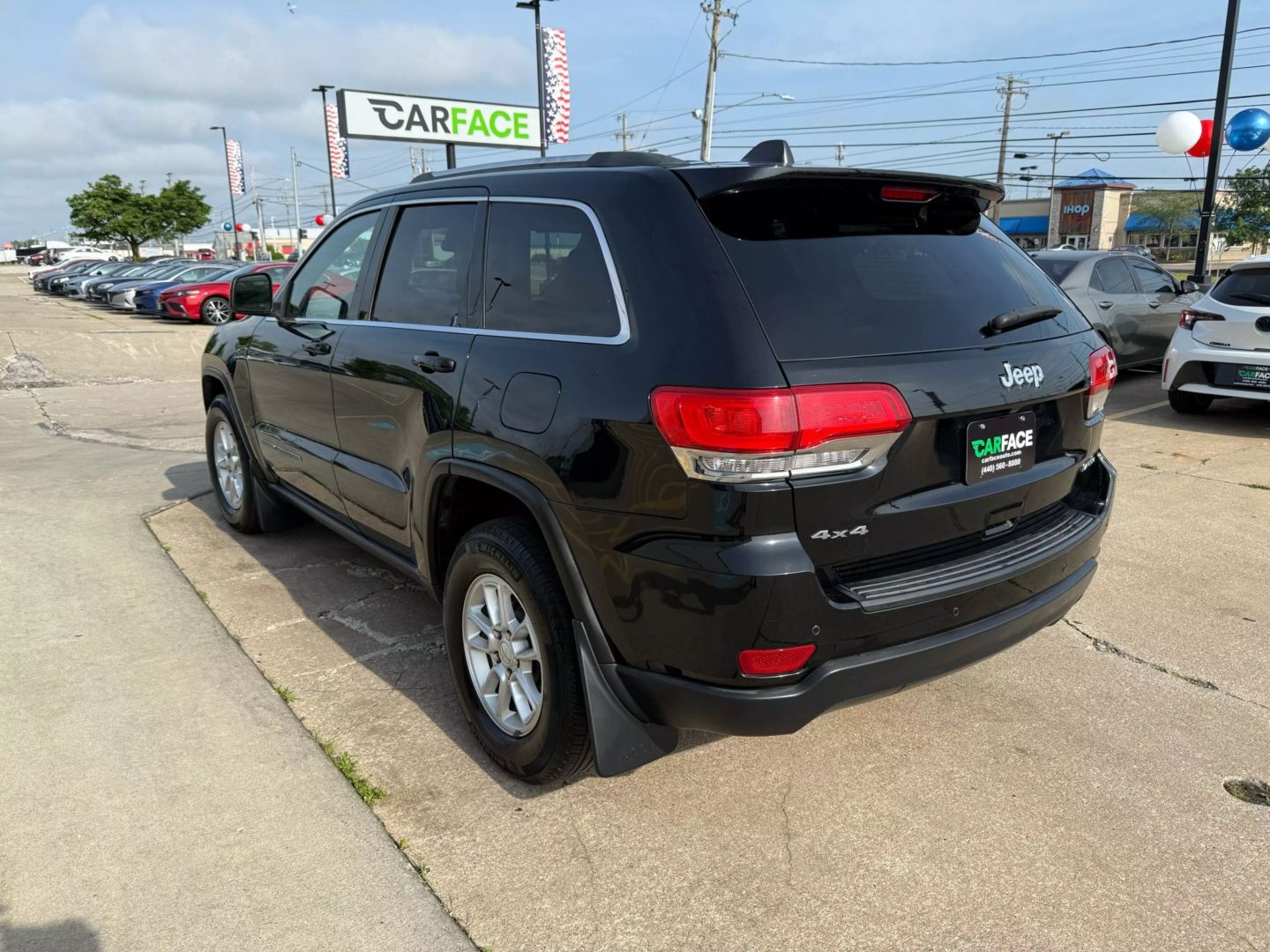 2018 Jeep Grand Cherokee - Image 8