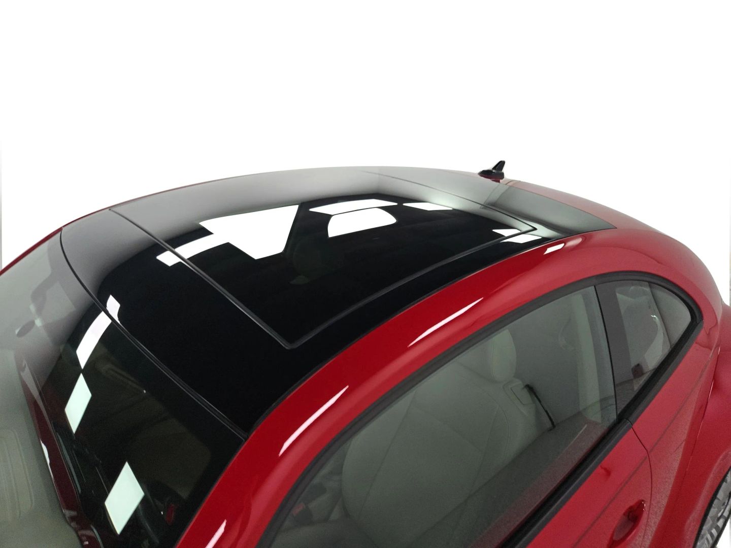 2015 Volkswagen Beetle - Image 12