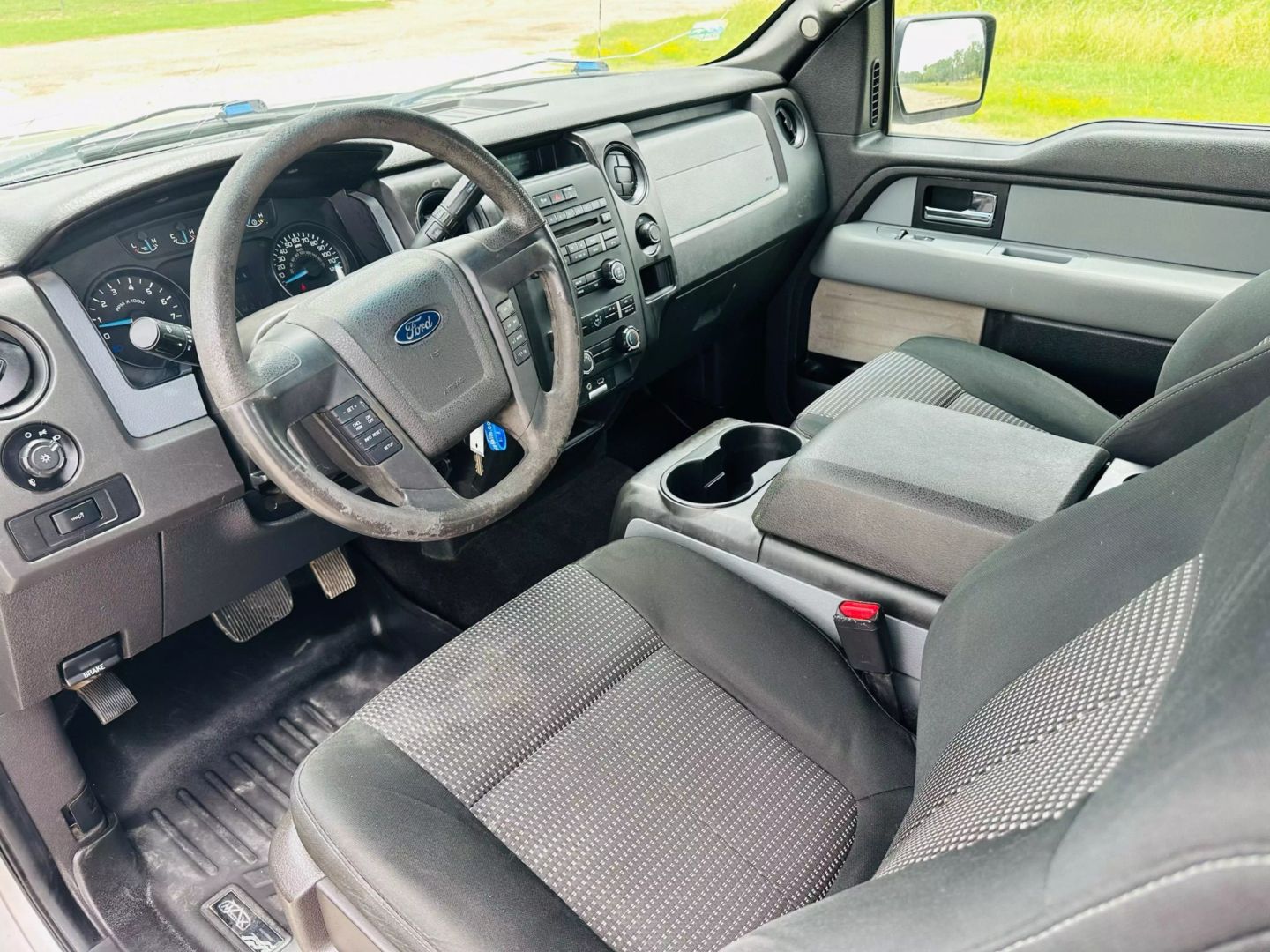 2014 Ford F150 Super Cab - Image 14