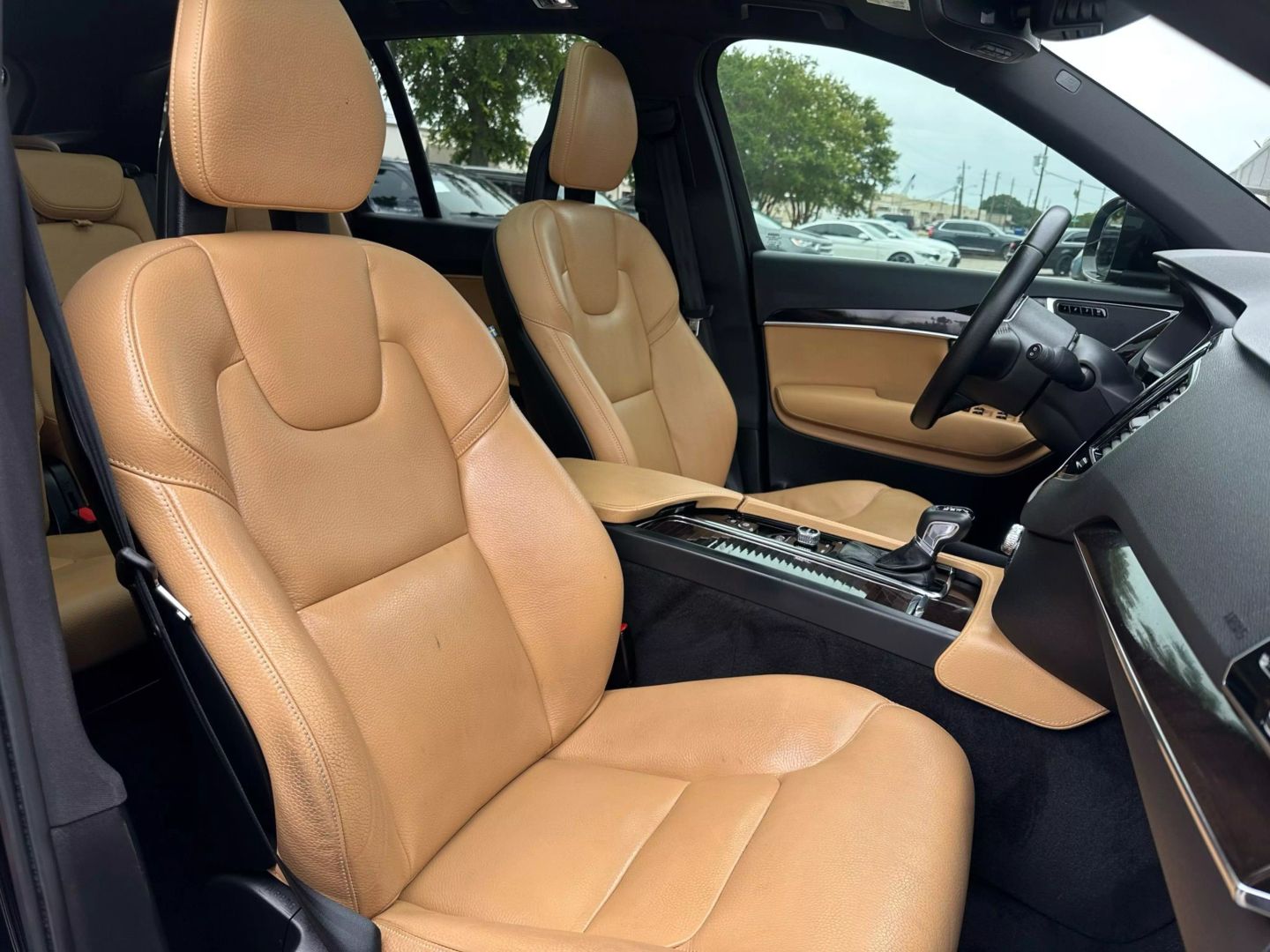 2017 Volvo Xc90 - Image 38