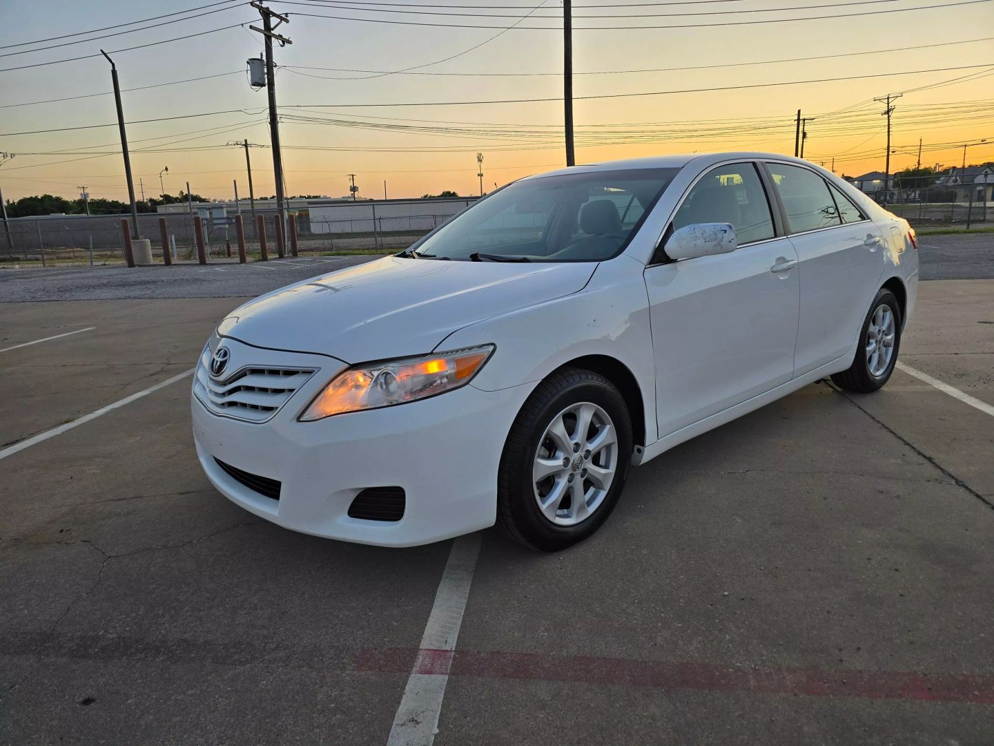 2011 Toyota Camry - Image 2