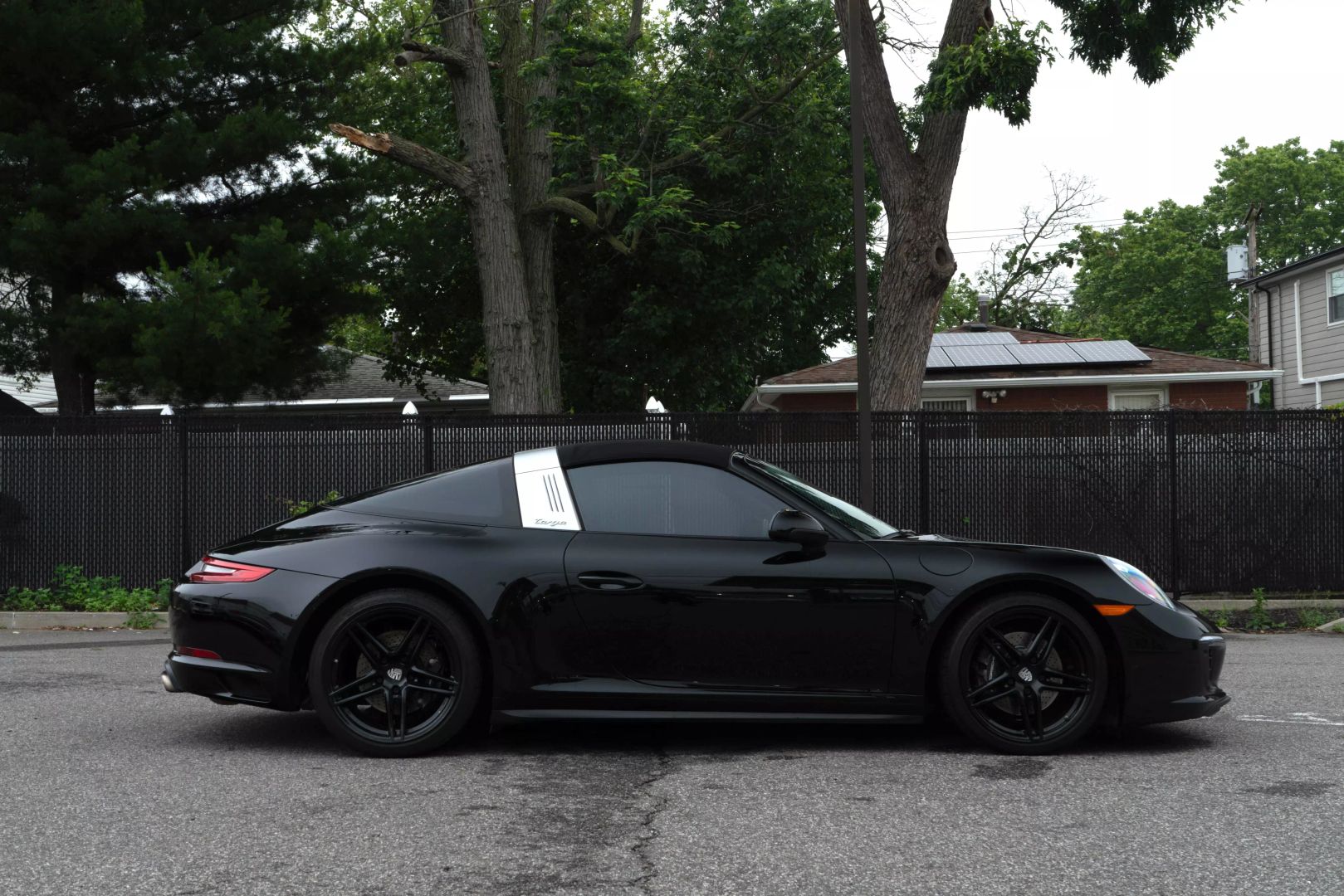 2018 Porsche 911 - Image 20