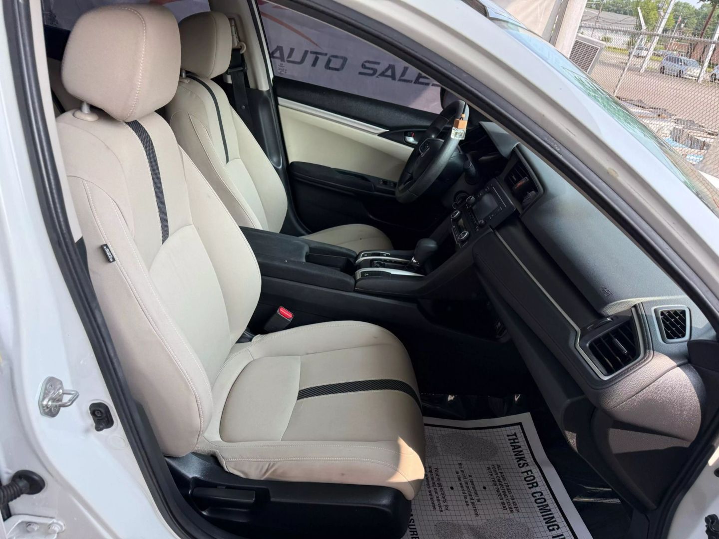 2019 Honda Civic - Image 25