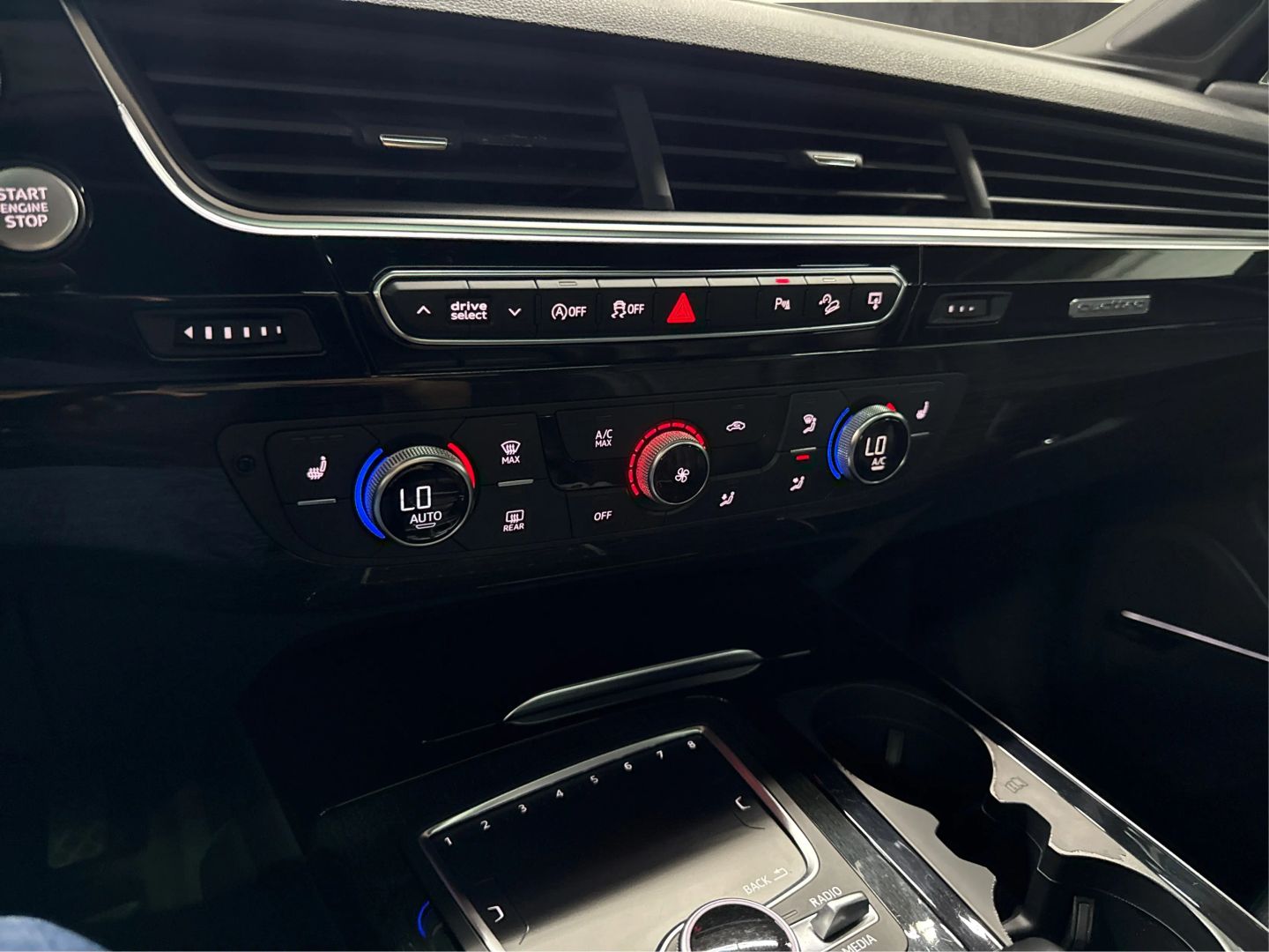 2017 Audi Q7 - Image 24