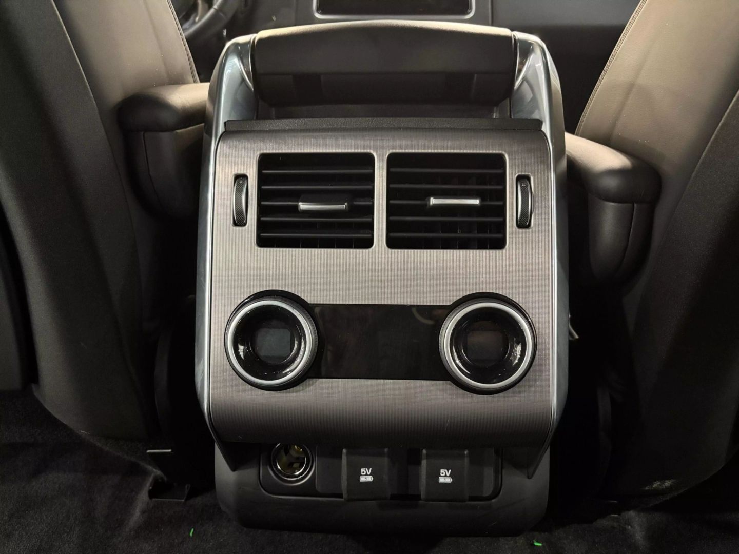 2020 Land Rover Range Rover Sport Hse Sport Utility 4d - Image 19