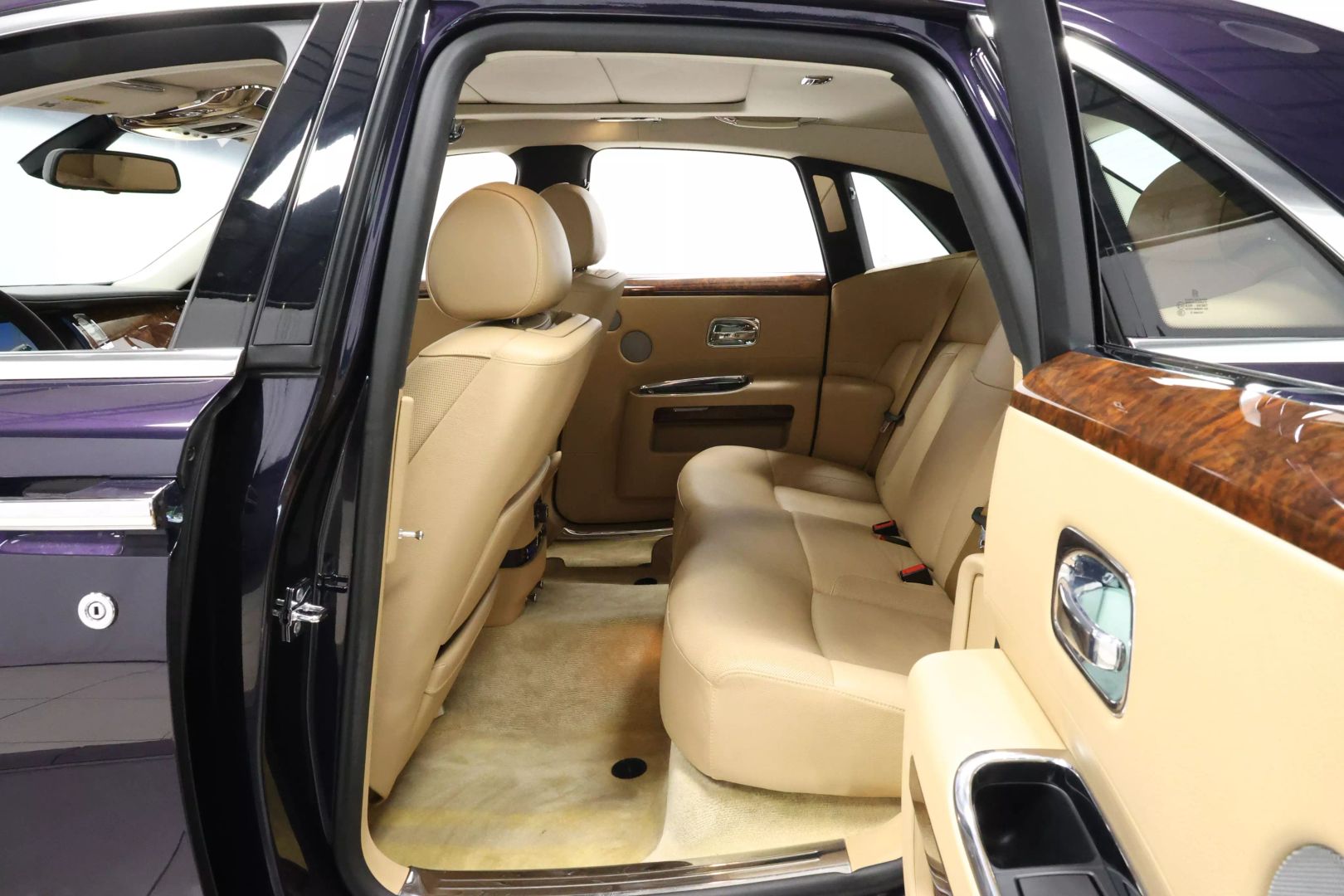 2010 Rolls-royce Ghost - Image 42