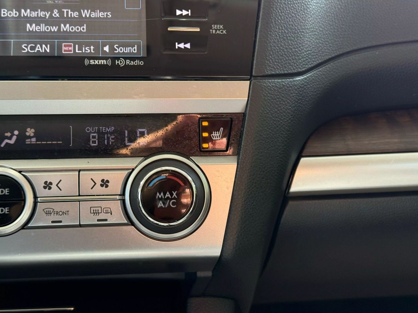 2017 Subaru Outback - Image 31