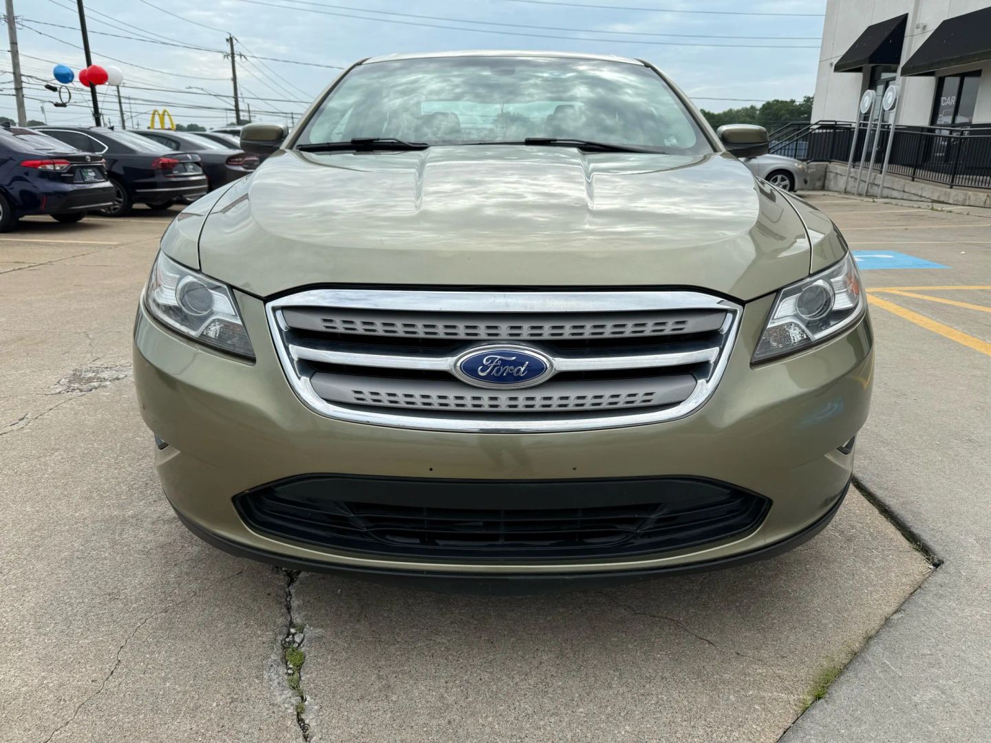 2012 Ford Taurus - Image 3