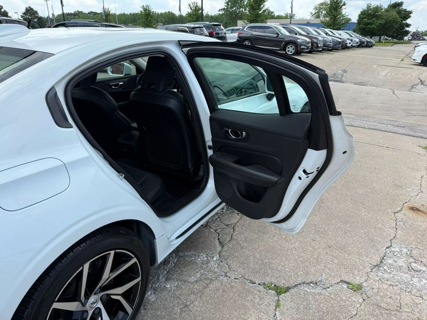 2020 Volvo S60 - Image 22