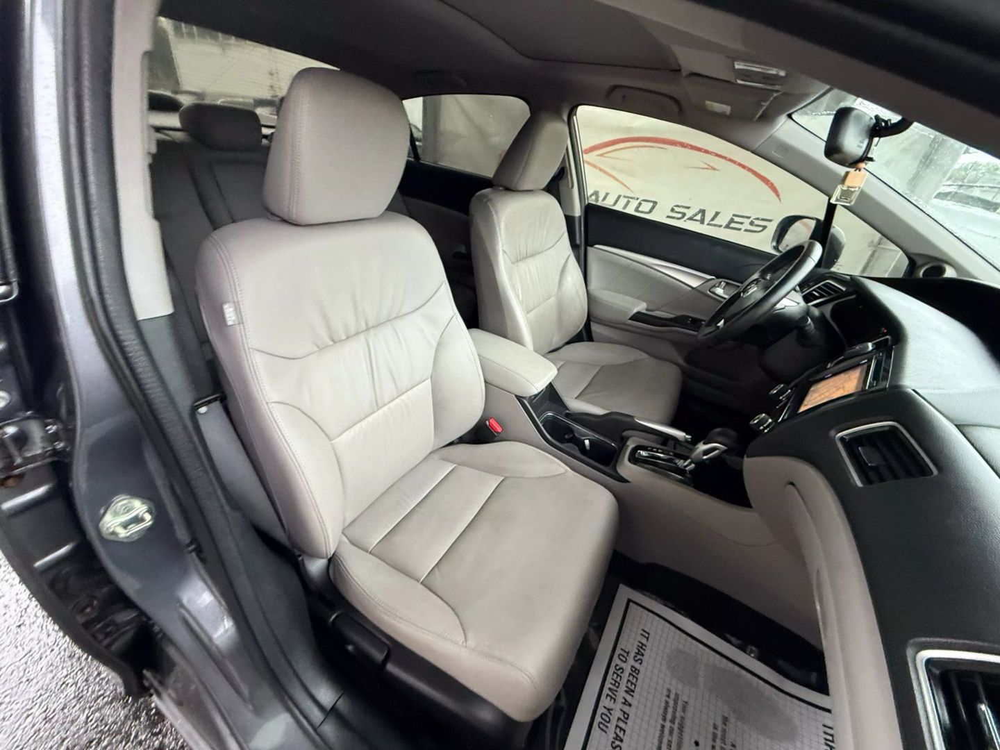 2015 Honda Civic - Image 26