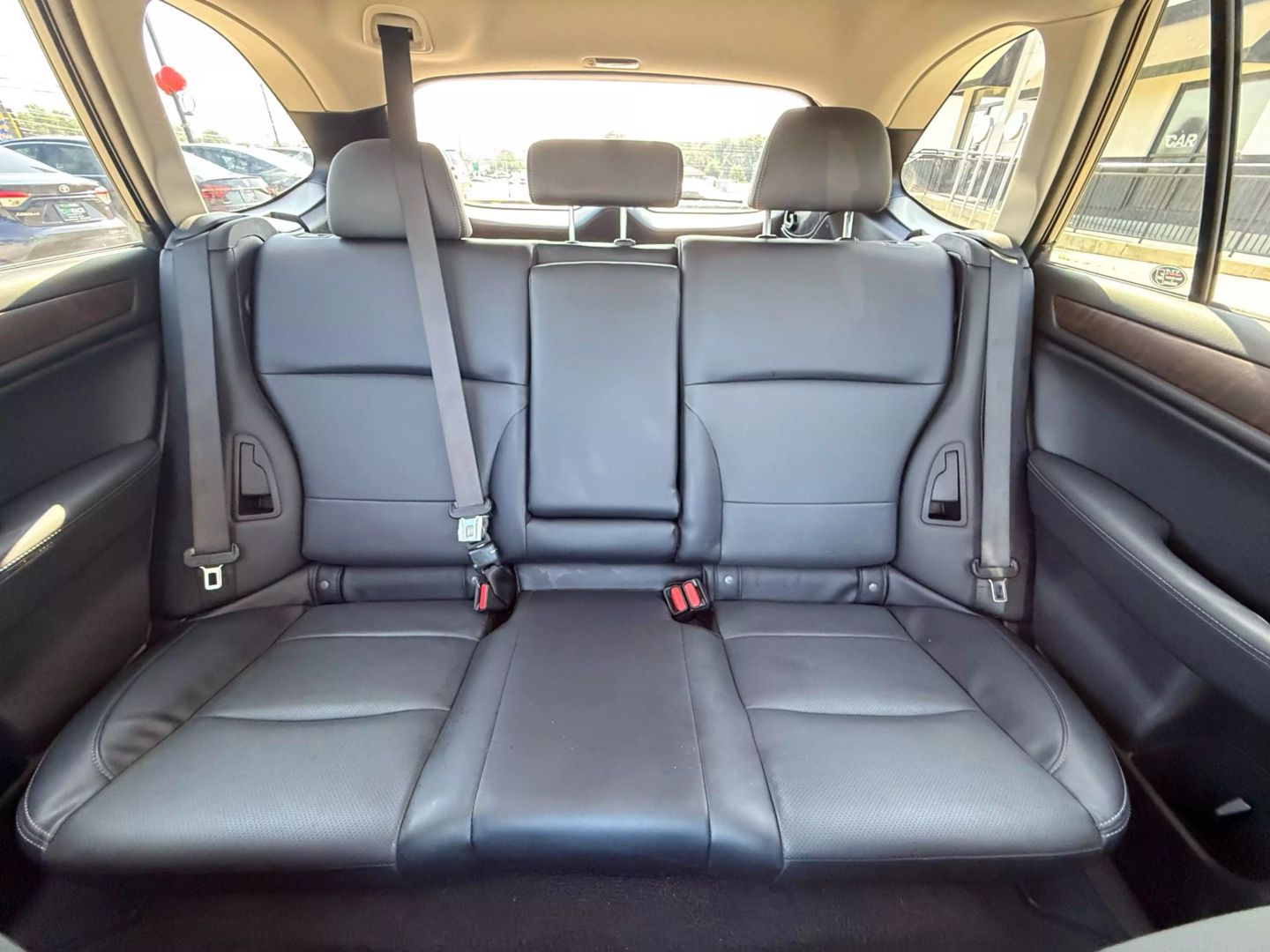 2017 Subaru Outback - Image 47