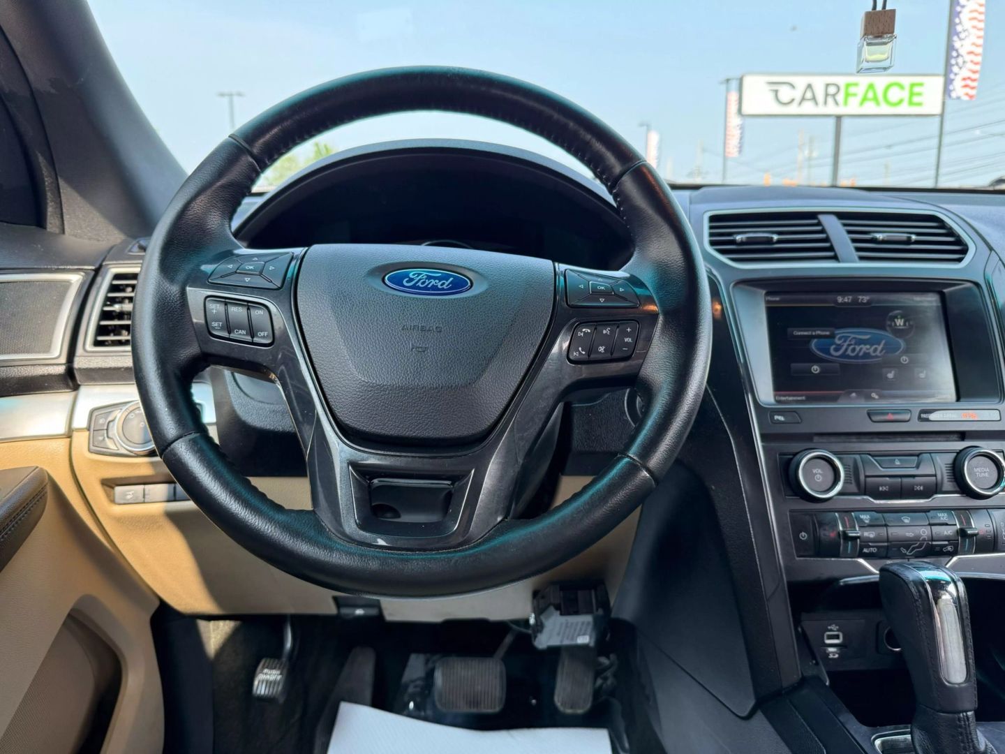 2016 Ford Explorer - Image 28