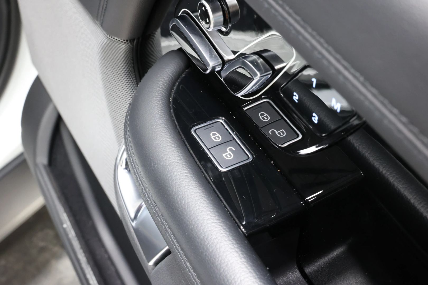 2018 Land Rover Range Rover - Image 90