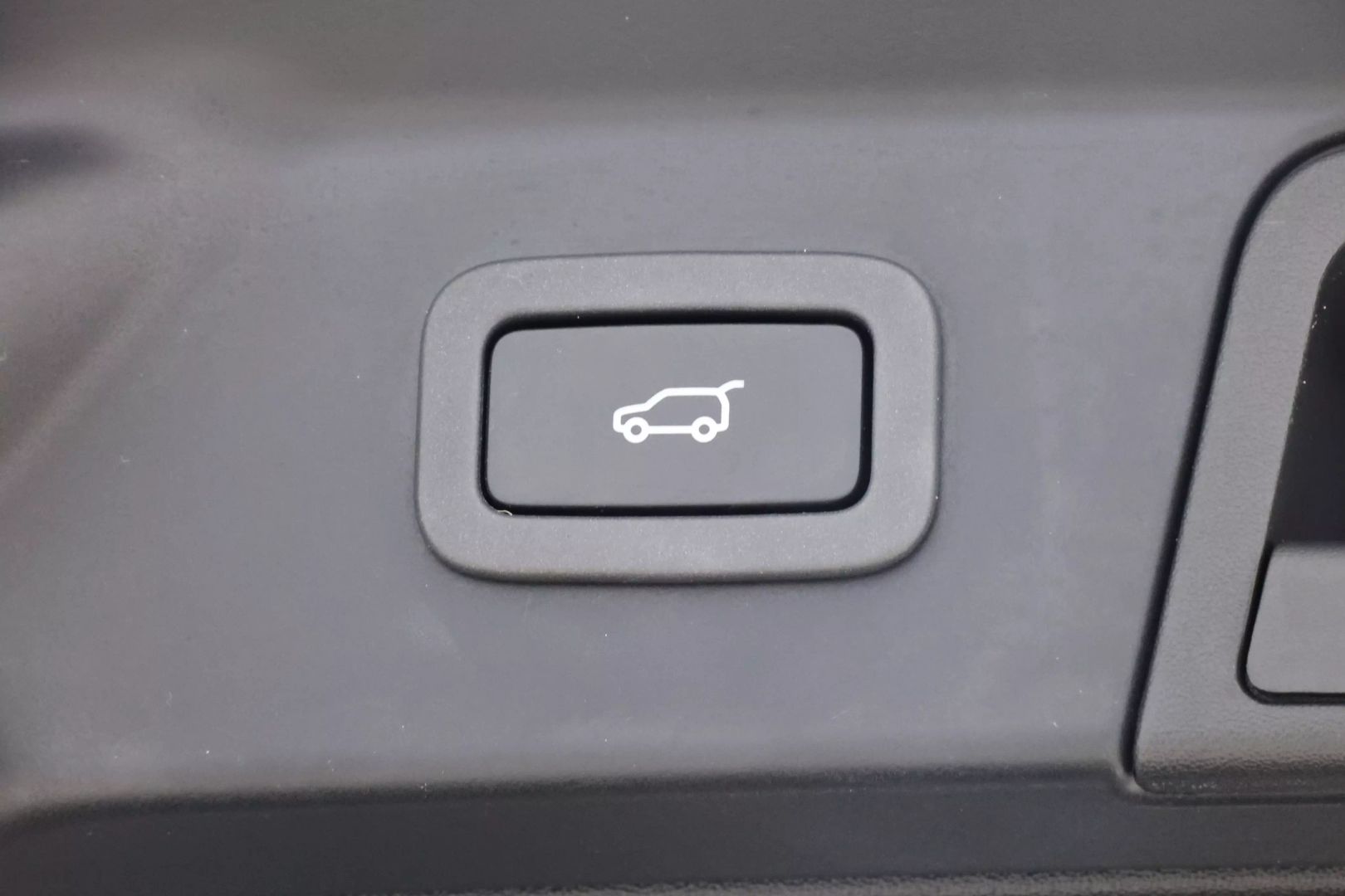 2019 Land Rover Range Rover Velar - Image 61