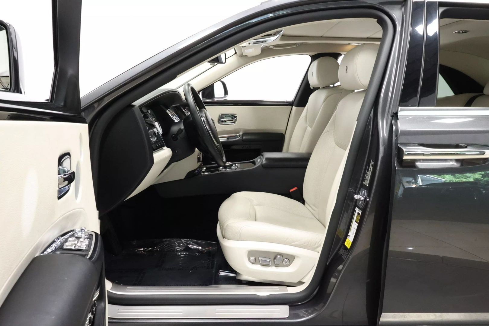 2015 Rolls-royce Ghost - Image 12