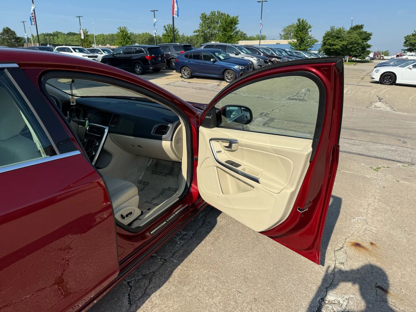 2015 Volvo S60 - Image 23