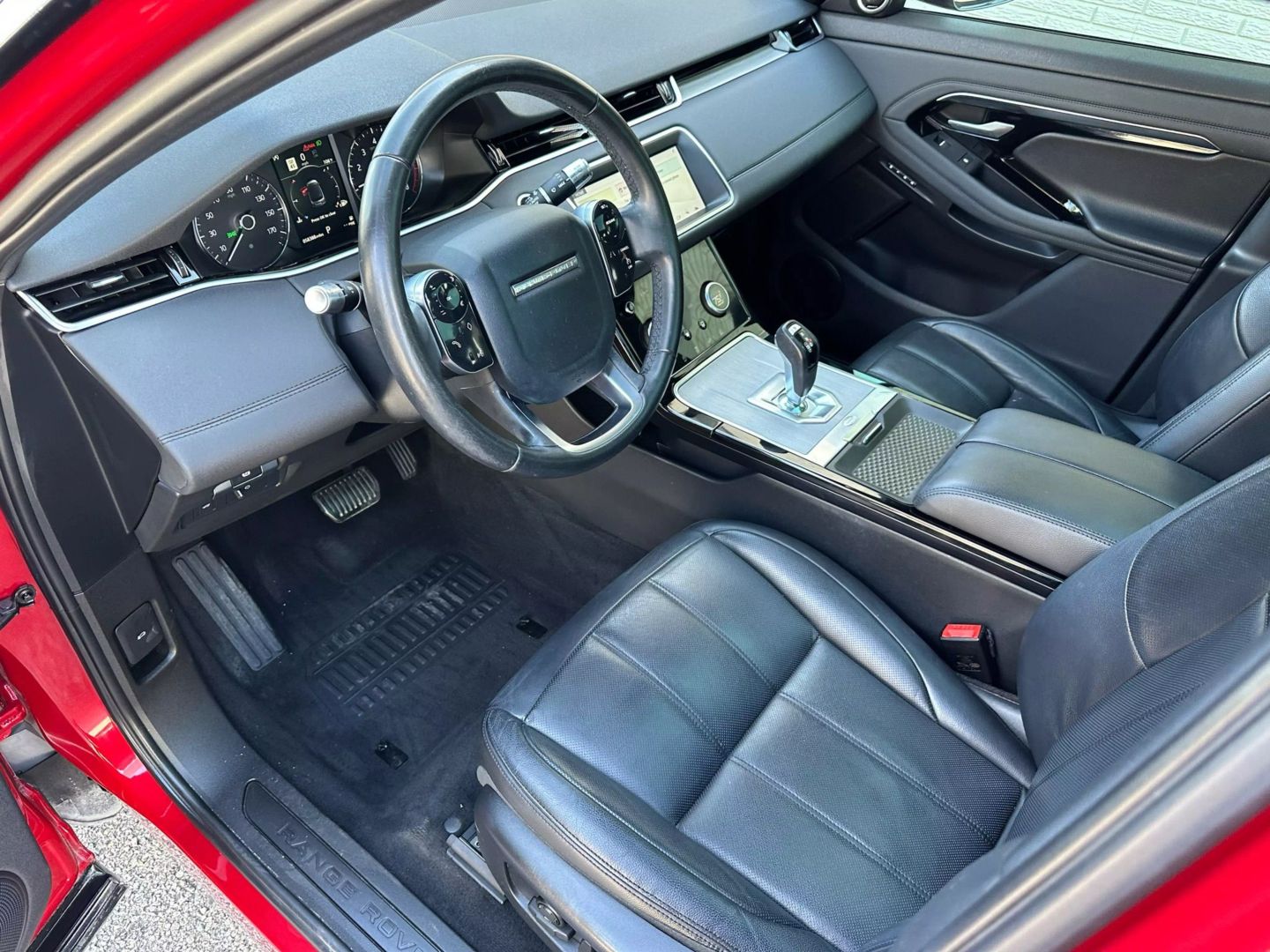 2020 Land Rover Range Rover Evoque - Image 14