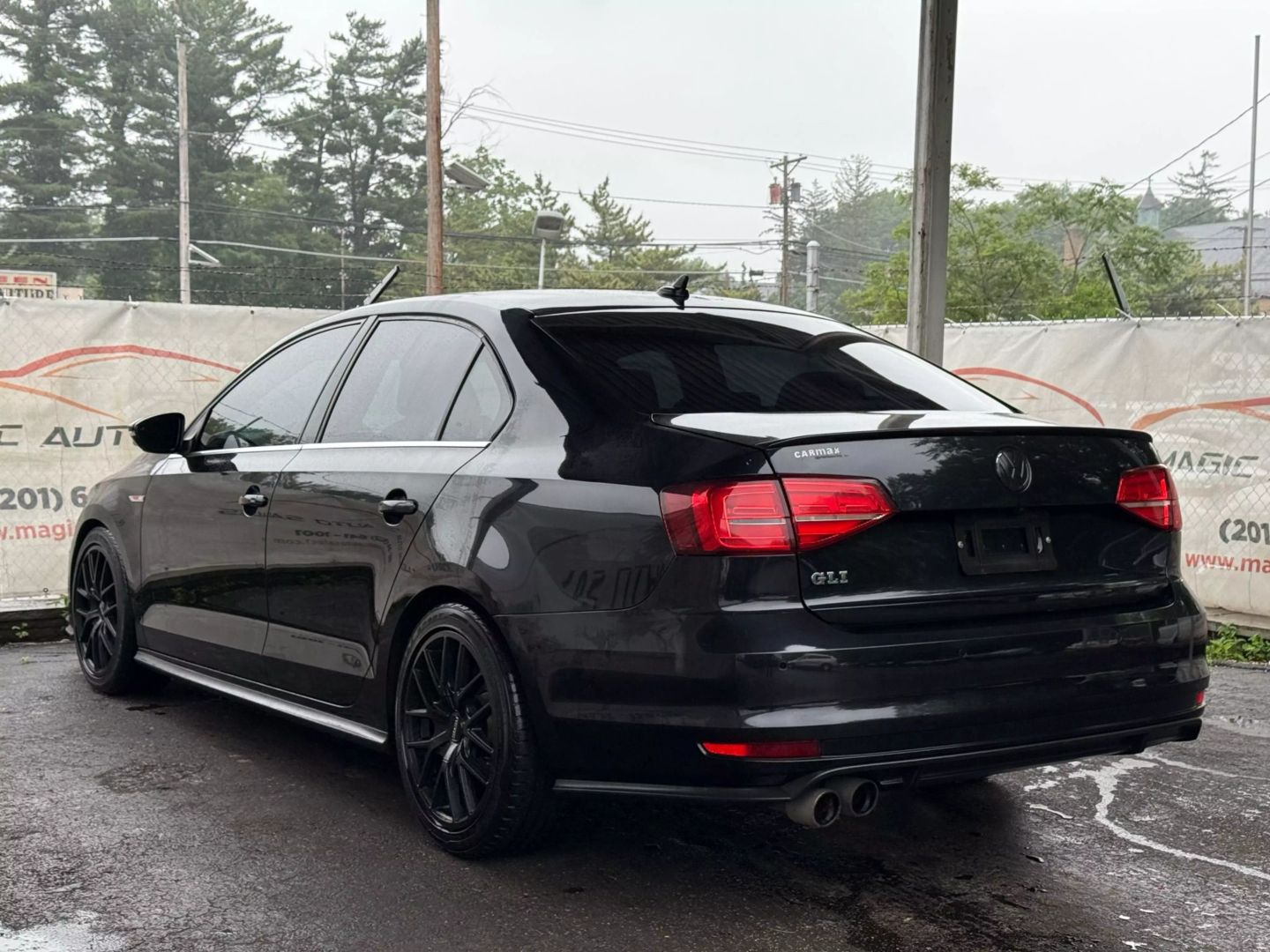 2017 Volkswagen Jetta - Image 11