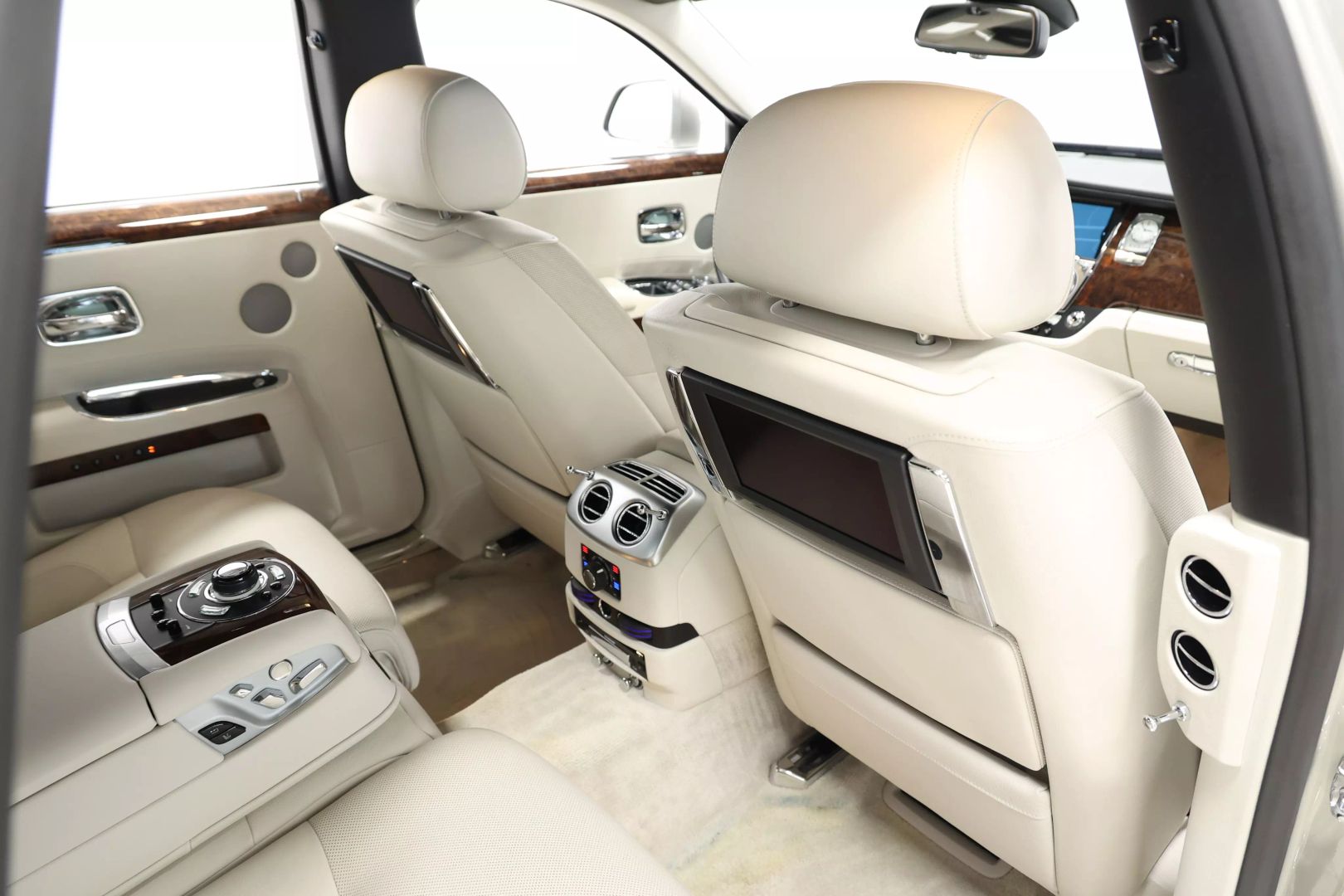 2012 Rolls-royce Ghost - Image 97